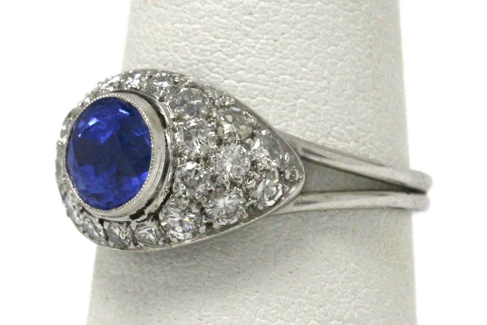 Women's Art Deco Style 1 Carat Blue Sapphire Diamond Engagement Ring Dome Blue Gemstone