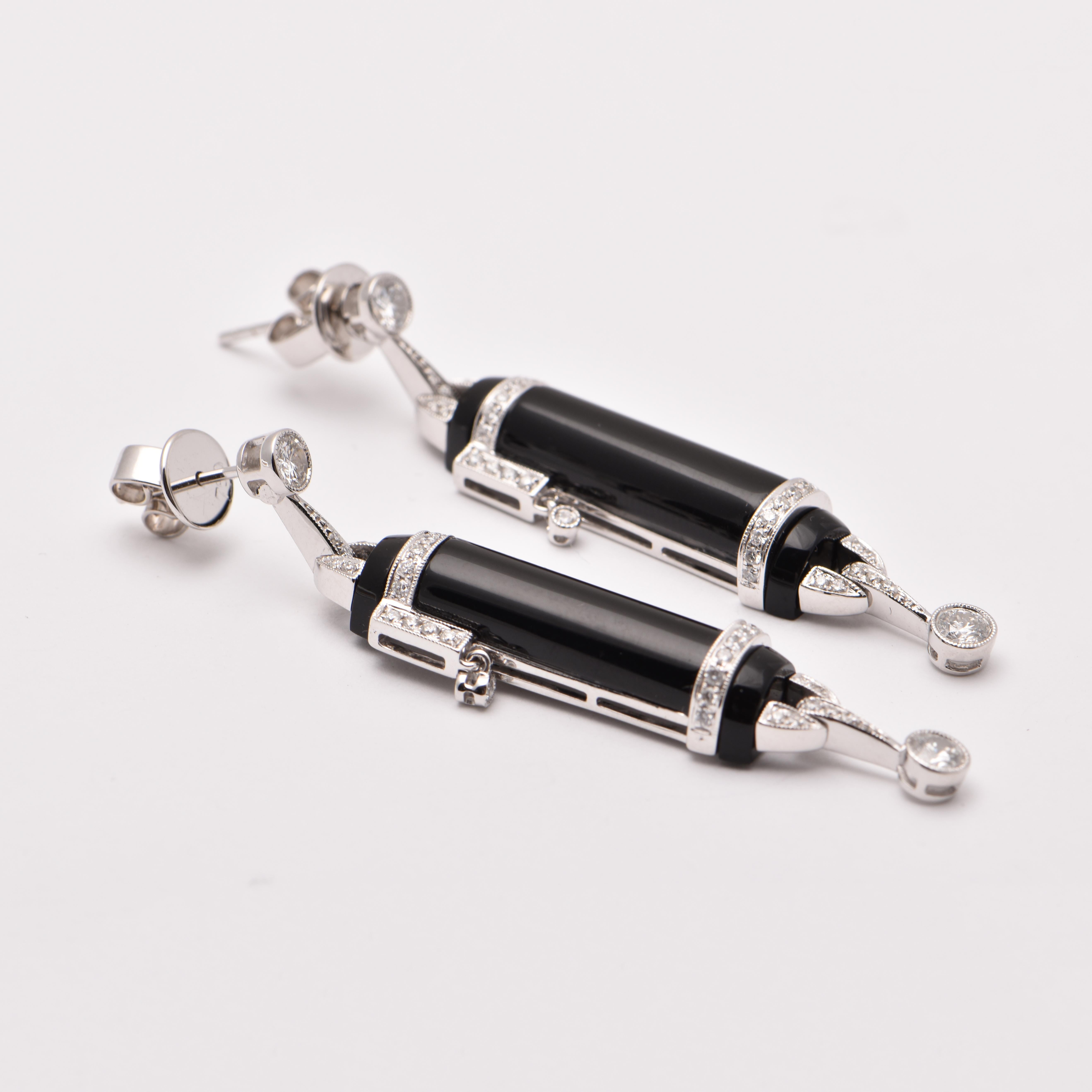 Art Deco Style 1 Carat Diamond and Onyx Earrings in 18 Carat White Gold For Sale 1