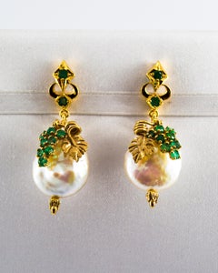 Art Deco Stil 1,00 Karat Smaragd Perle Gelbgold Ohrstecker baumeln
