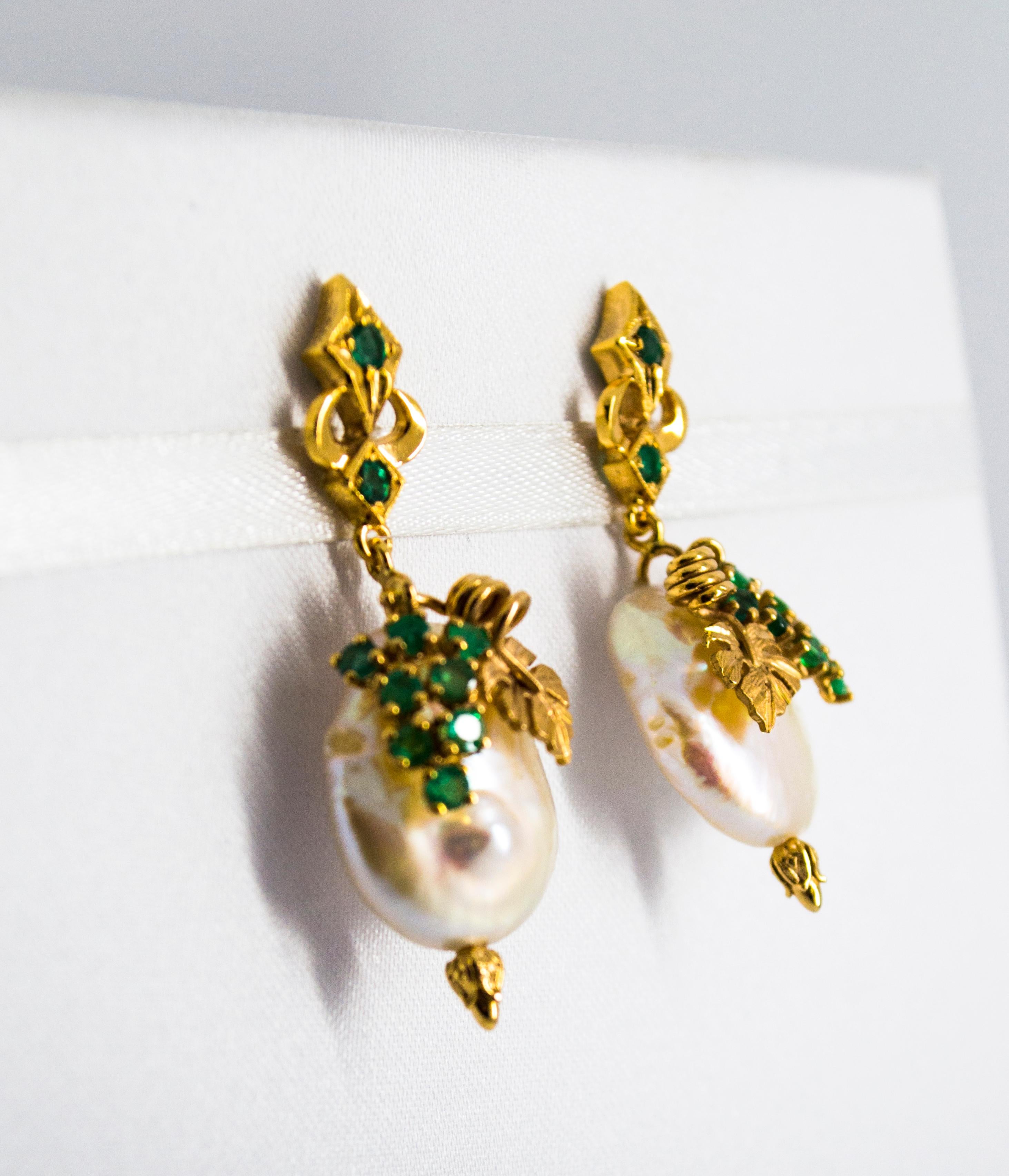 Brilliant Cut Art Deco Style 1.00 Carat Emerald Pearl Yellow Gold Dangle Stud Earrings For Sale