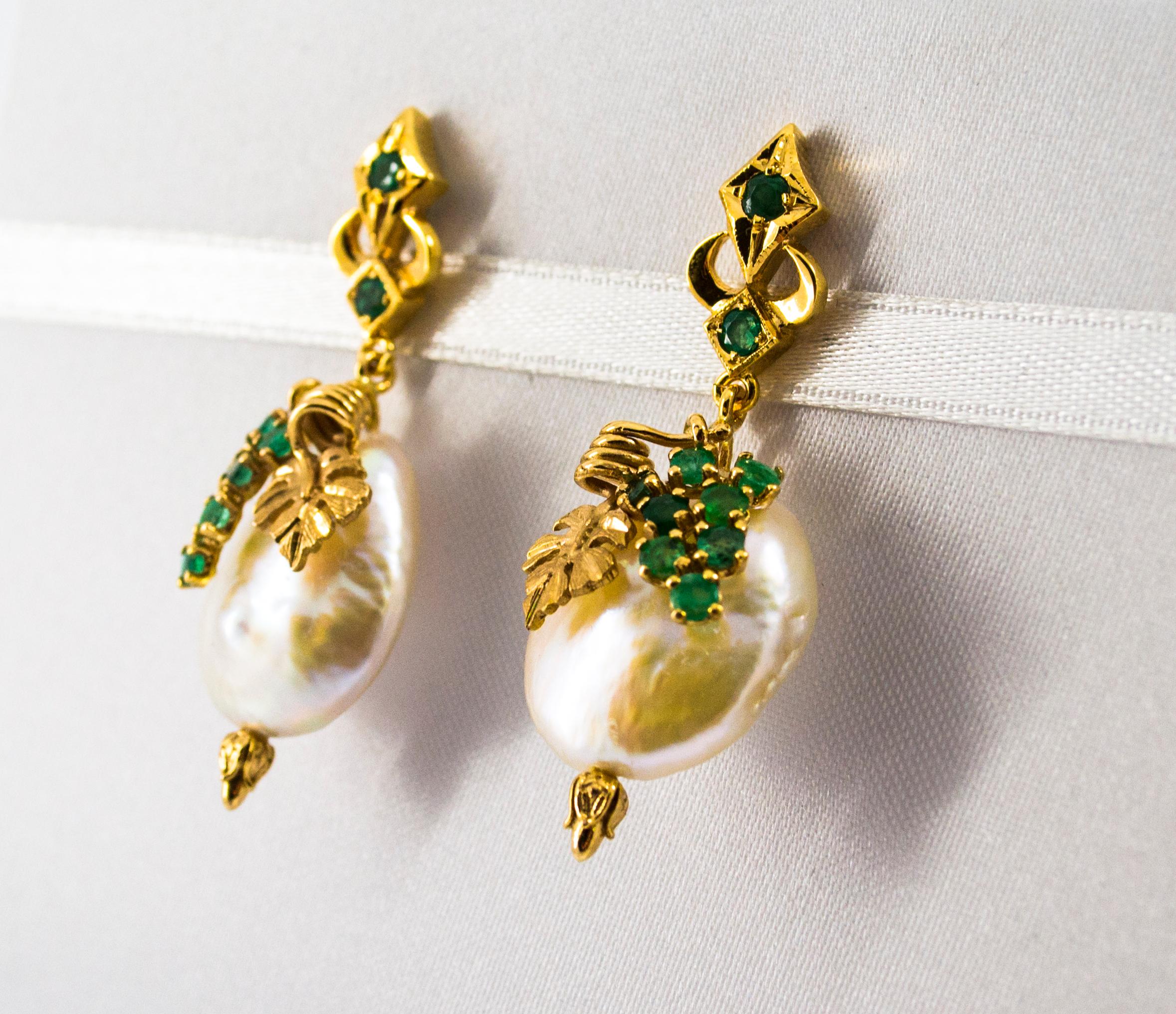 Women's or Men's Art Deco Style 1.00 Carat Emerald Pearl Yellow Gold Dangle Stud Earrings For Sale
