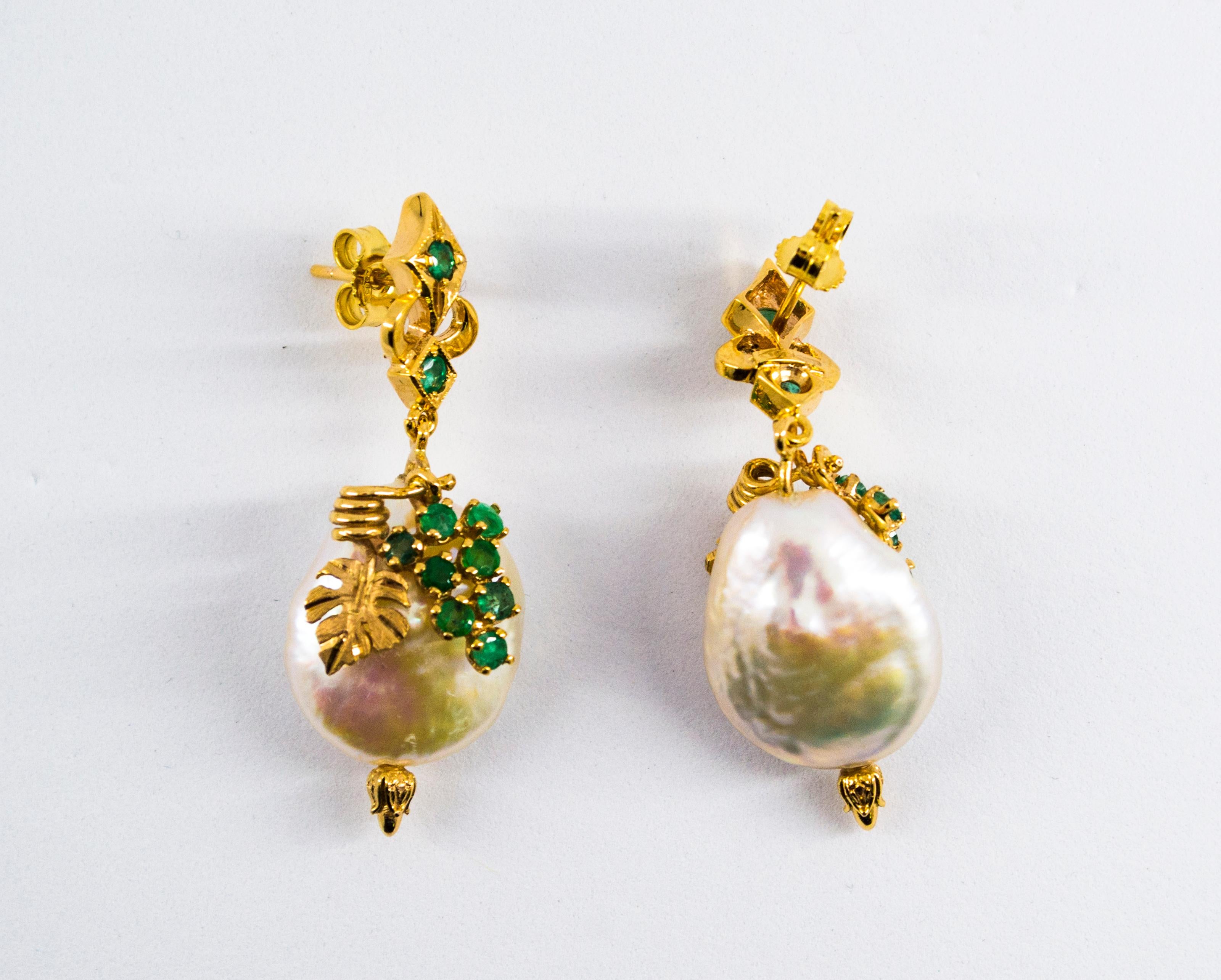 Art Deco Style 1.00 Carat Emerald Pearl Yellow Gold Dangle Stud Earrings For Sale 1