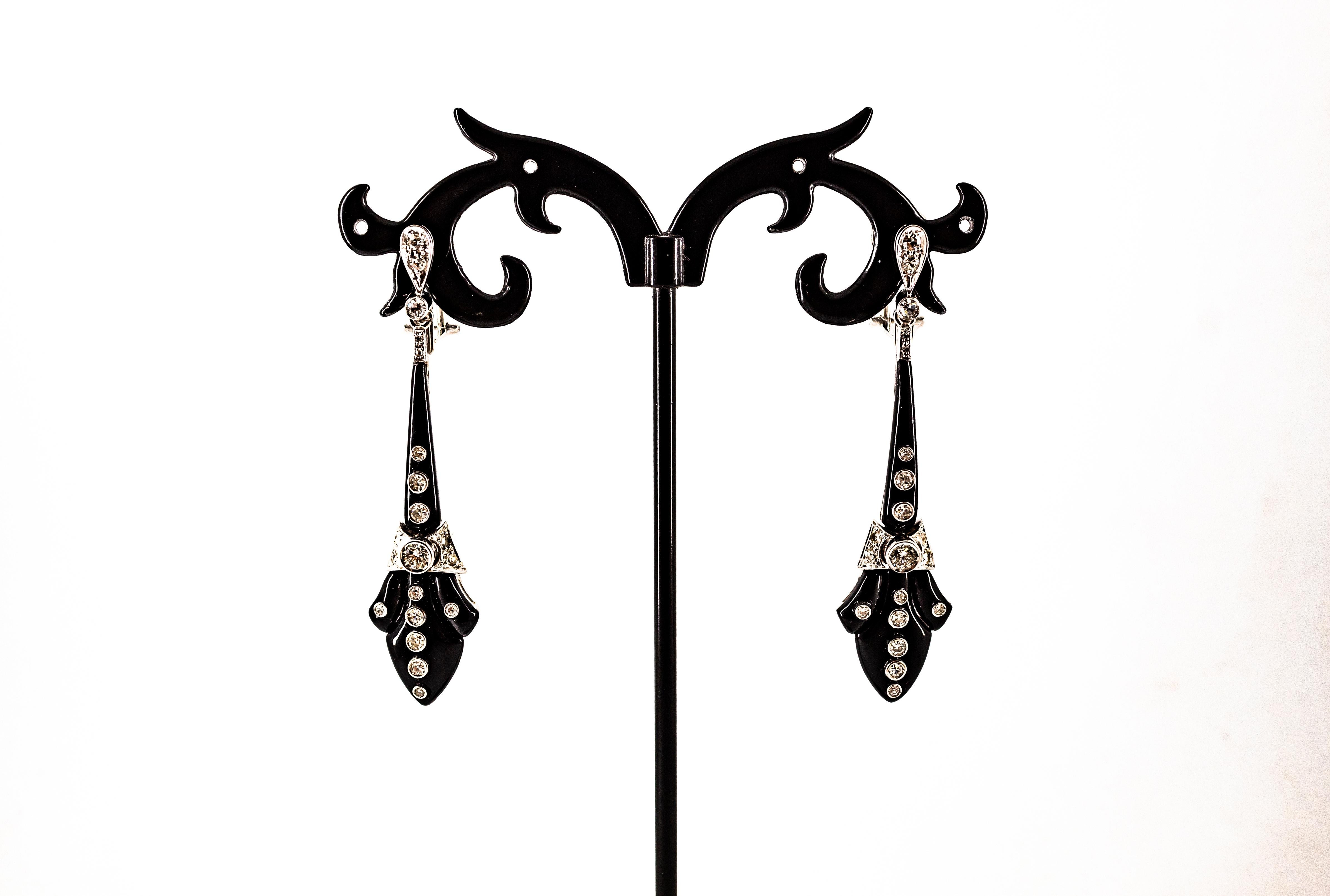 Art Deco Style 1.00 Carat White Diamonds Onyx White Gold Clip-On Drop Earrings For Sale 2