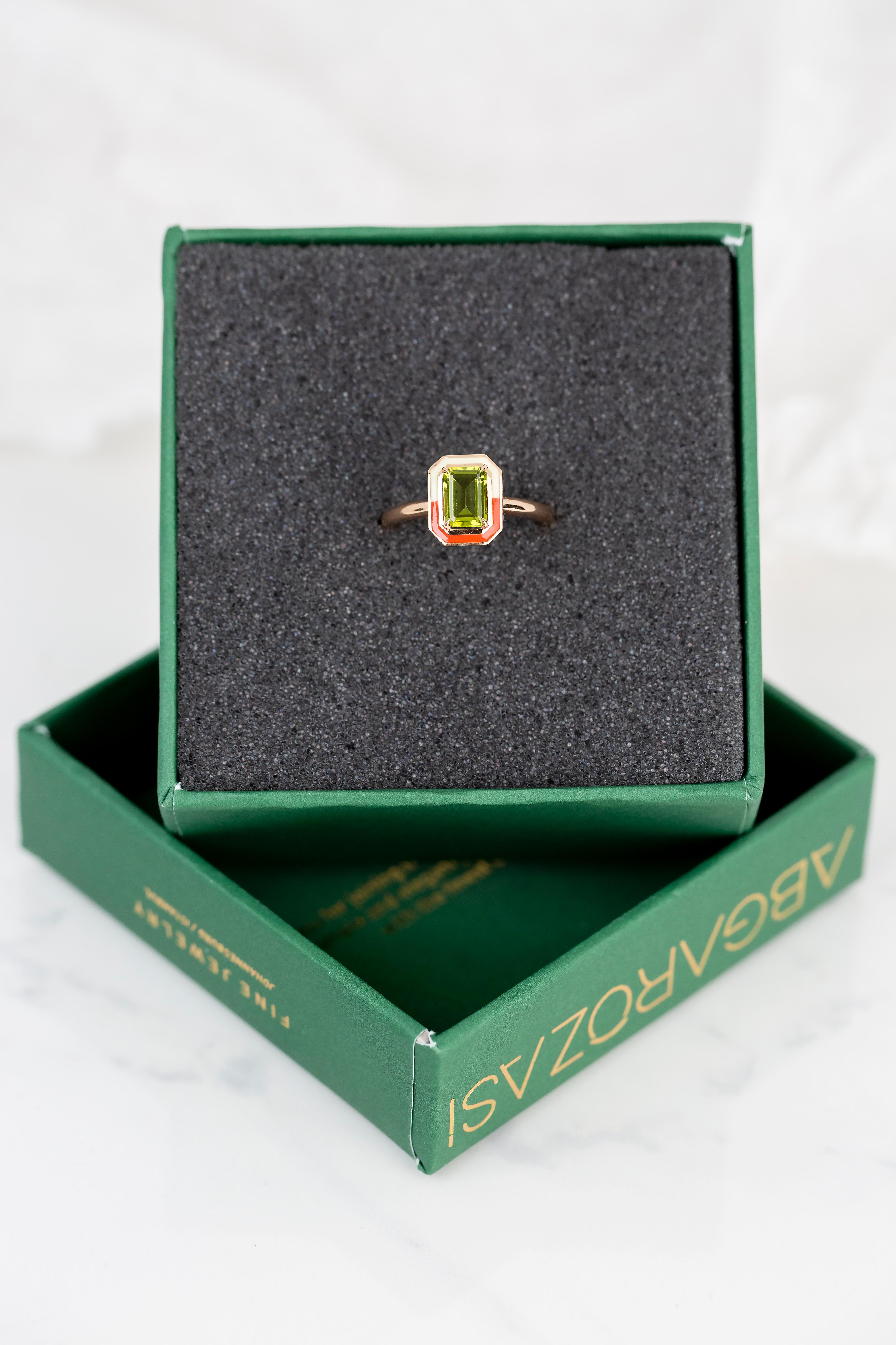 For Sale:  Art Deco Style 1.00 Ct Peridot Double Color 14K Gold Cocktail Ring 5