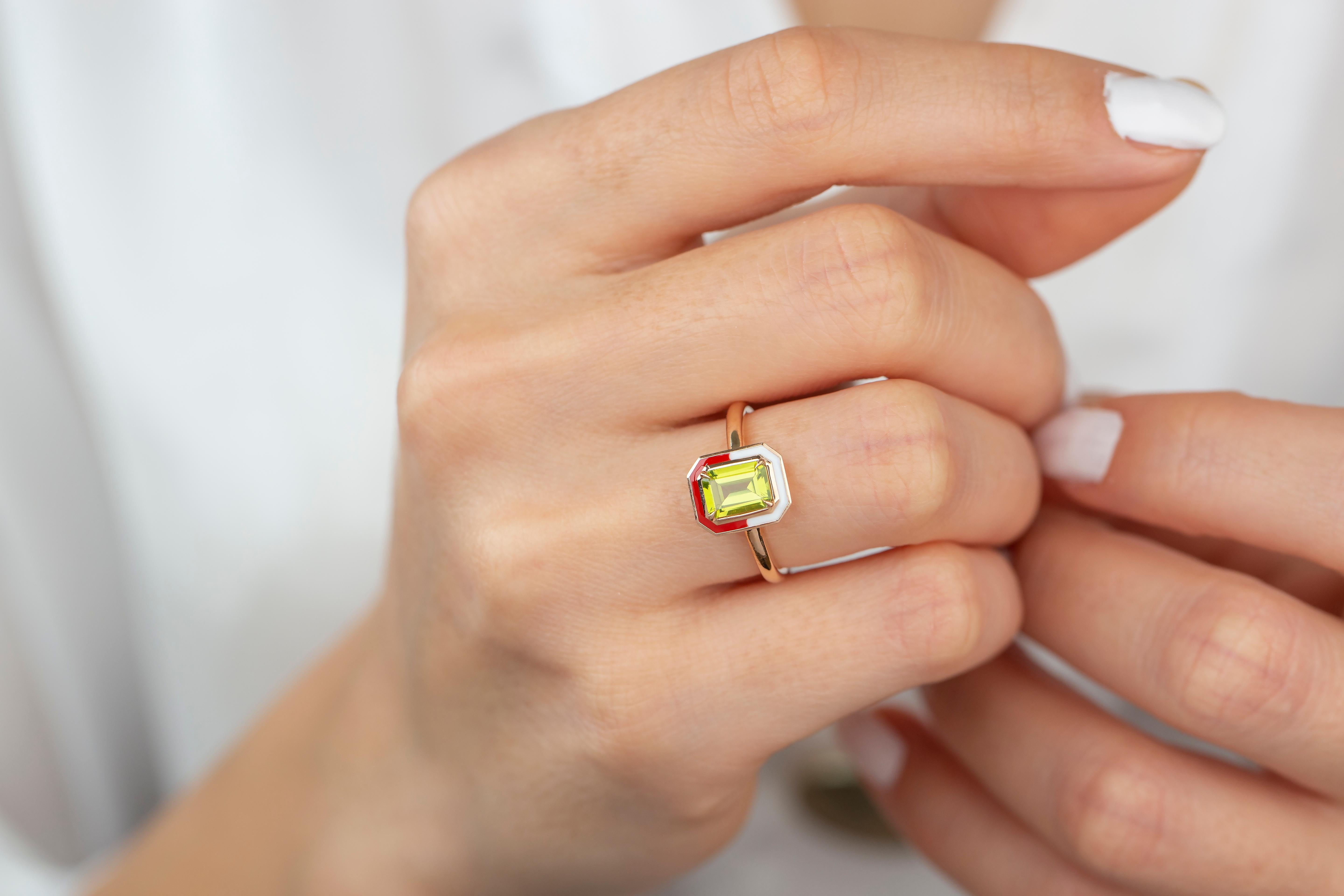 For Sale:  Art Deco Style 1.00 Ct Peridot Double Color Enamel 14K Gold Cocktail Ring 6