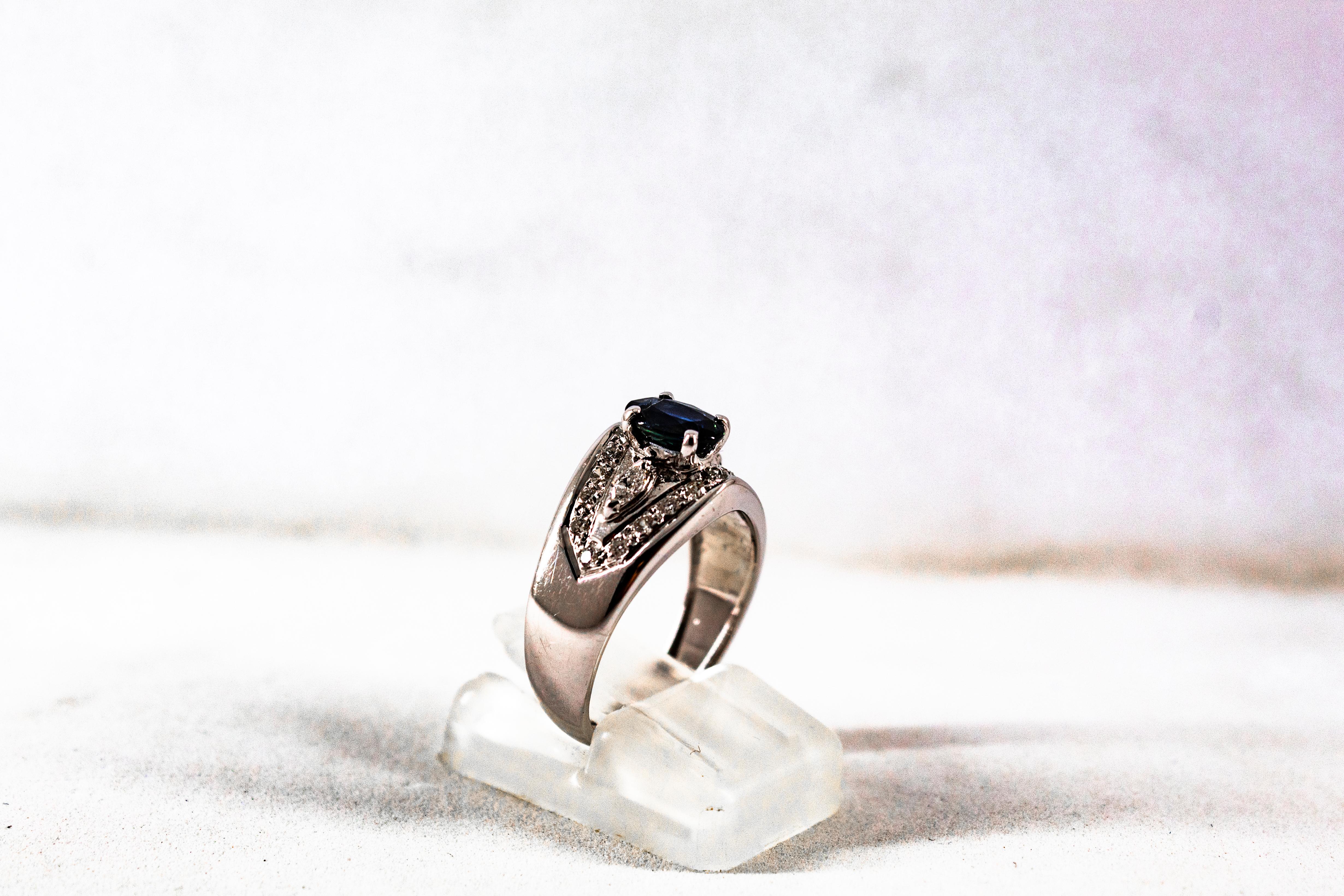 Art Deco Style 1.05 Carat Modern Round Cut Diamond Blue Sapphire White Gold Ring For Sale 4