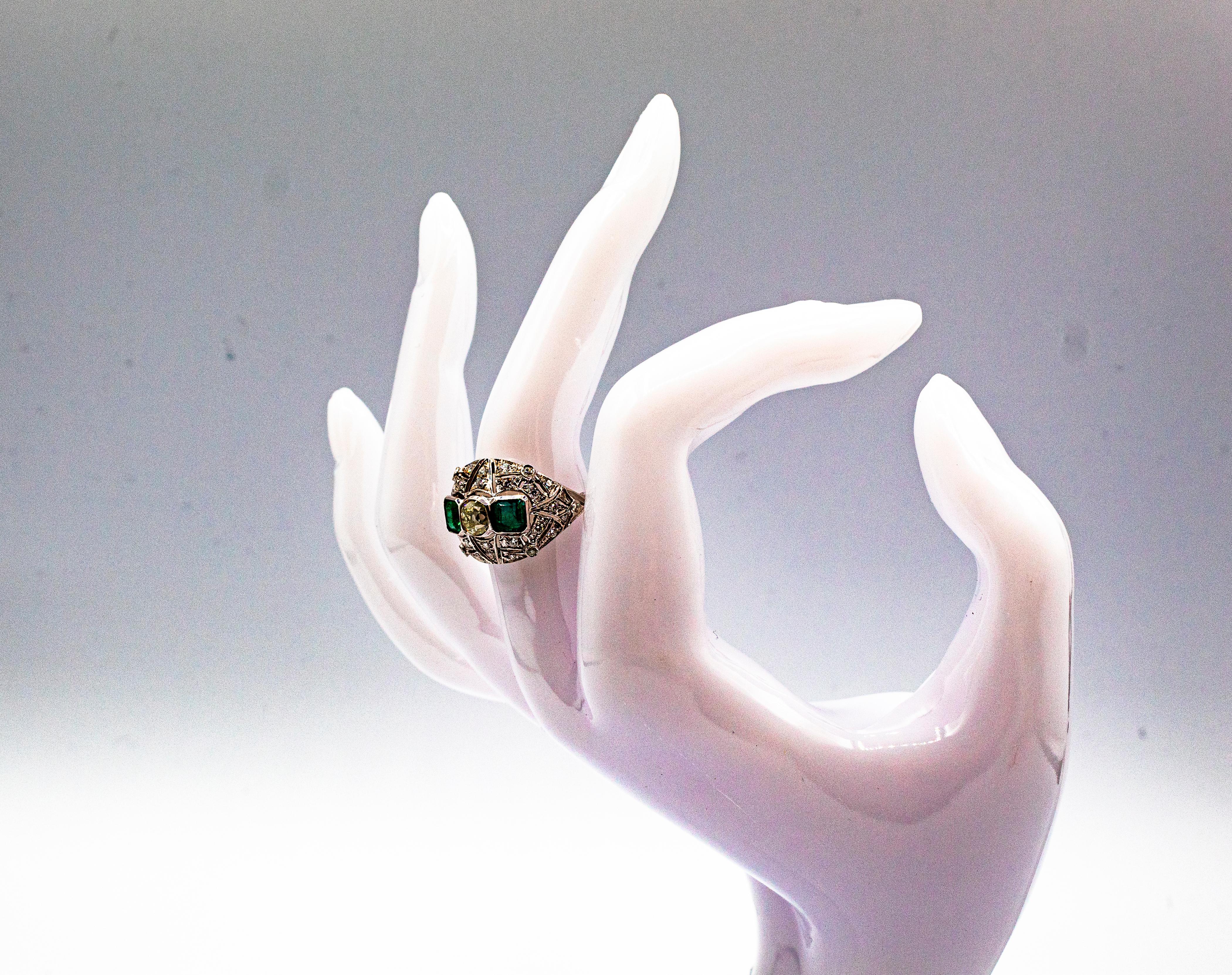 Art Deco Stil 1,15 Karat Weißer Diamant 1,37 Karat Smaragd Weißgold Ring 7