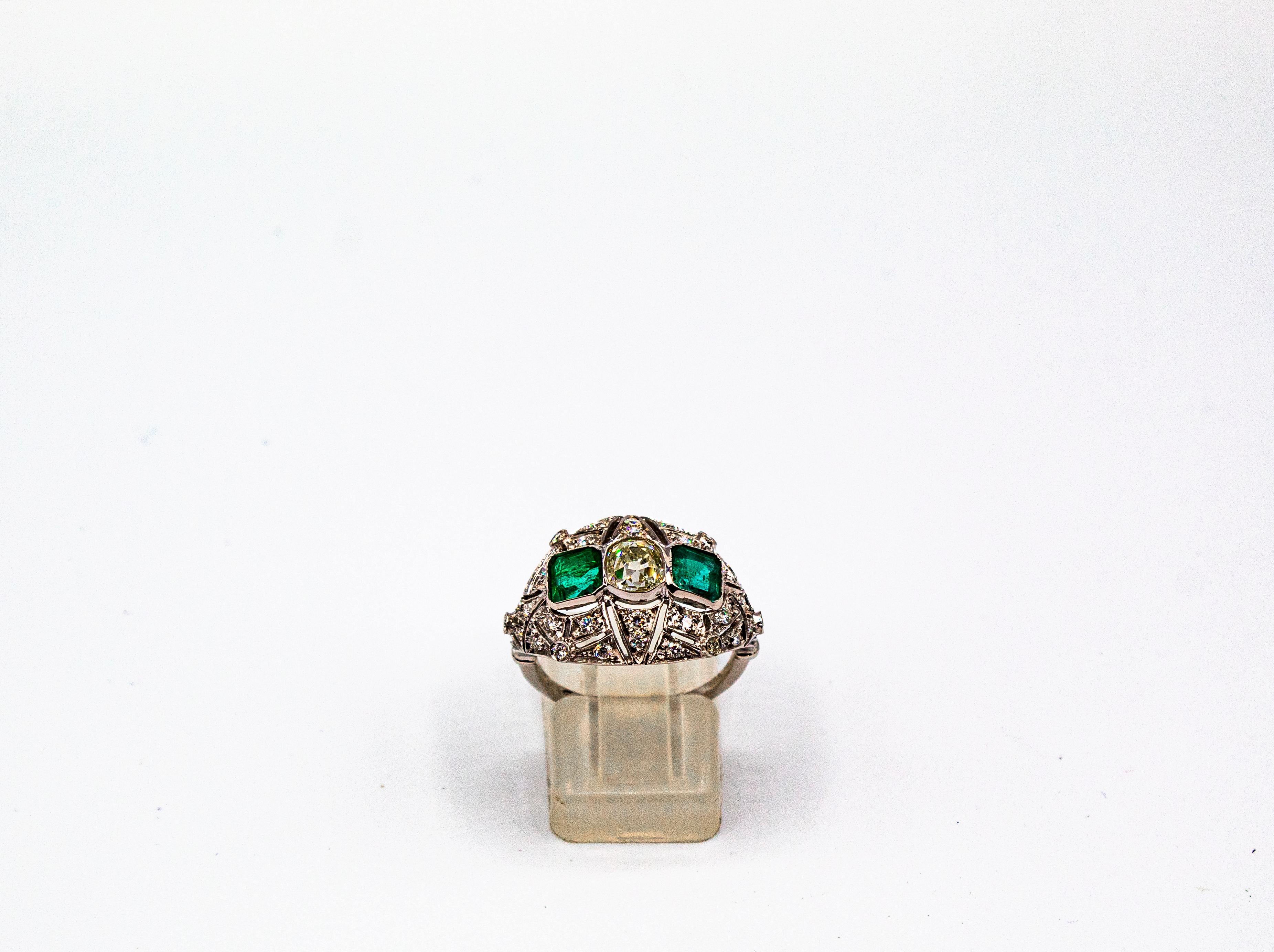 Art Deco Stil 1,15 Karat Weißer Diamant 1,37 Karat Smaragd Weißgold Ring (Art déco)