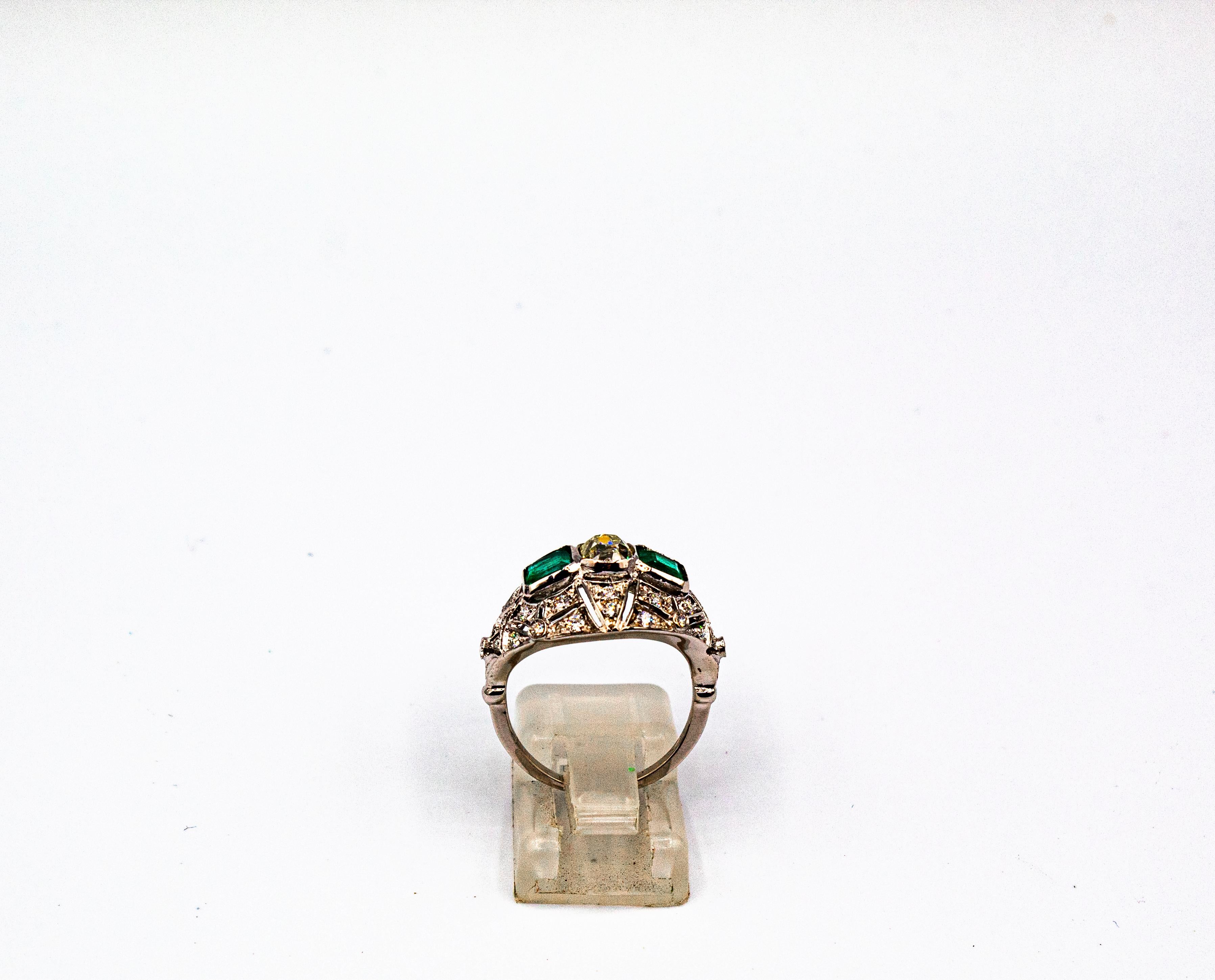 Women's or Men's Art Deco Style 1.15 Carat White Diamond 1.27 Carat Emerald White Gold Ring