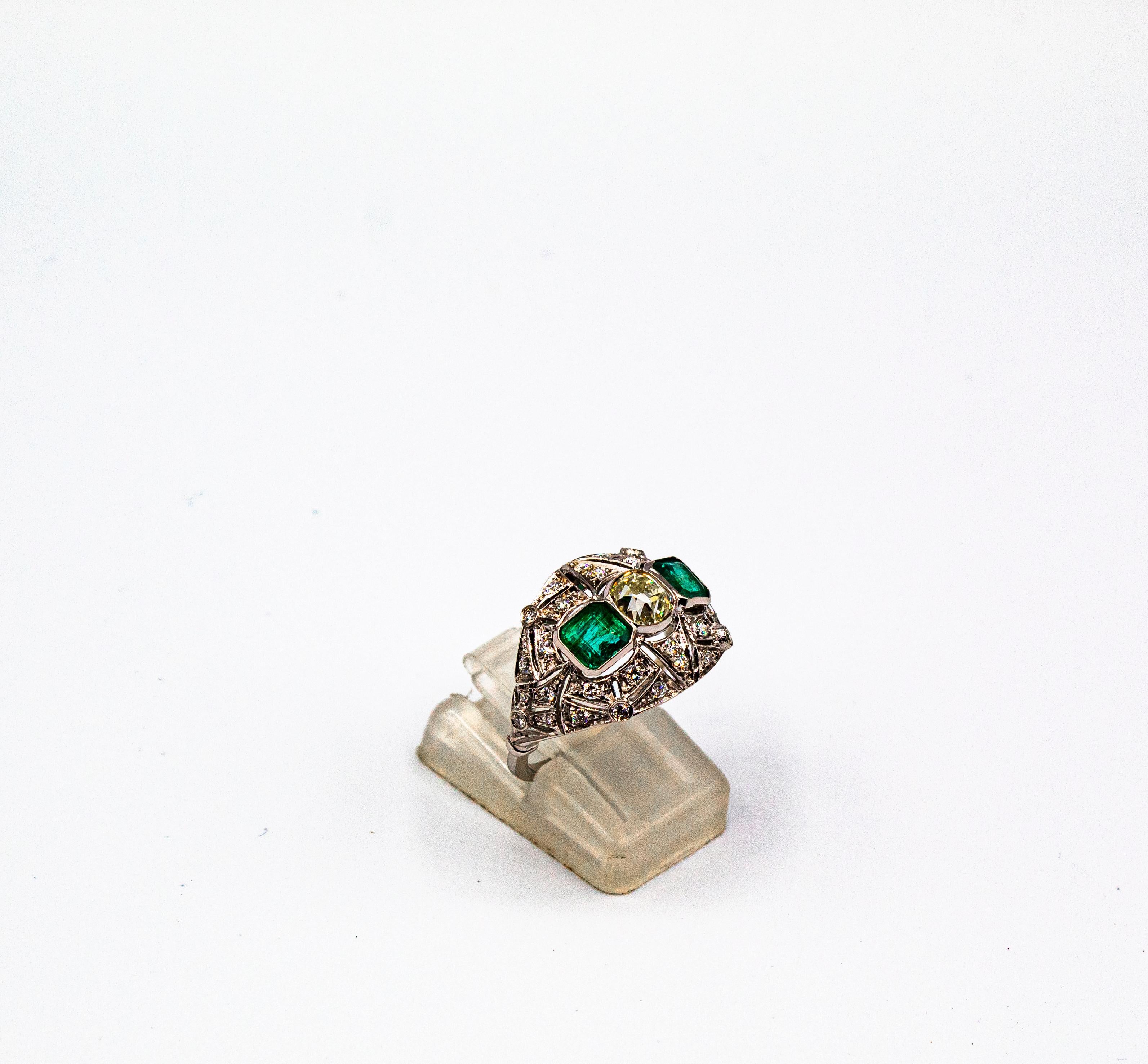 Art Deco Stil 1,15 Karat Weißer Diamant 1,37 Karat Smaragd Weißgold Ring 1