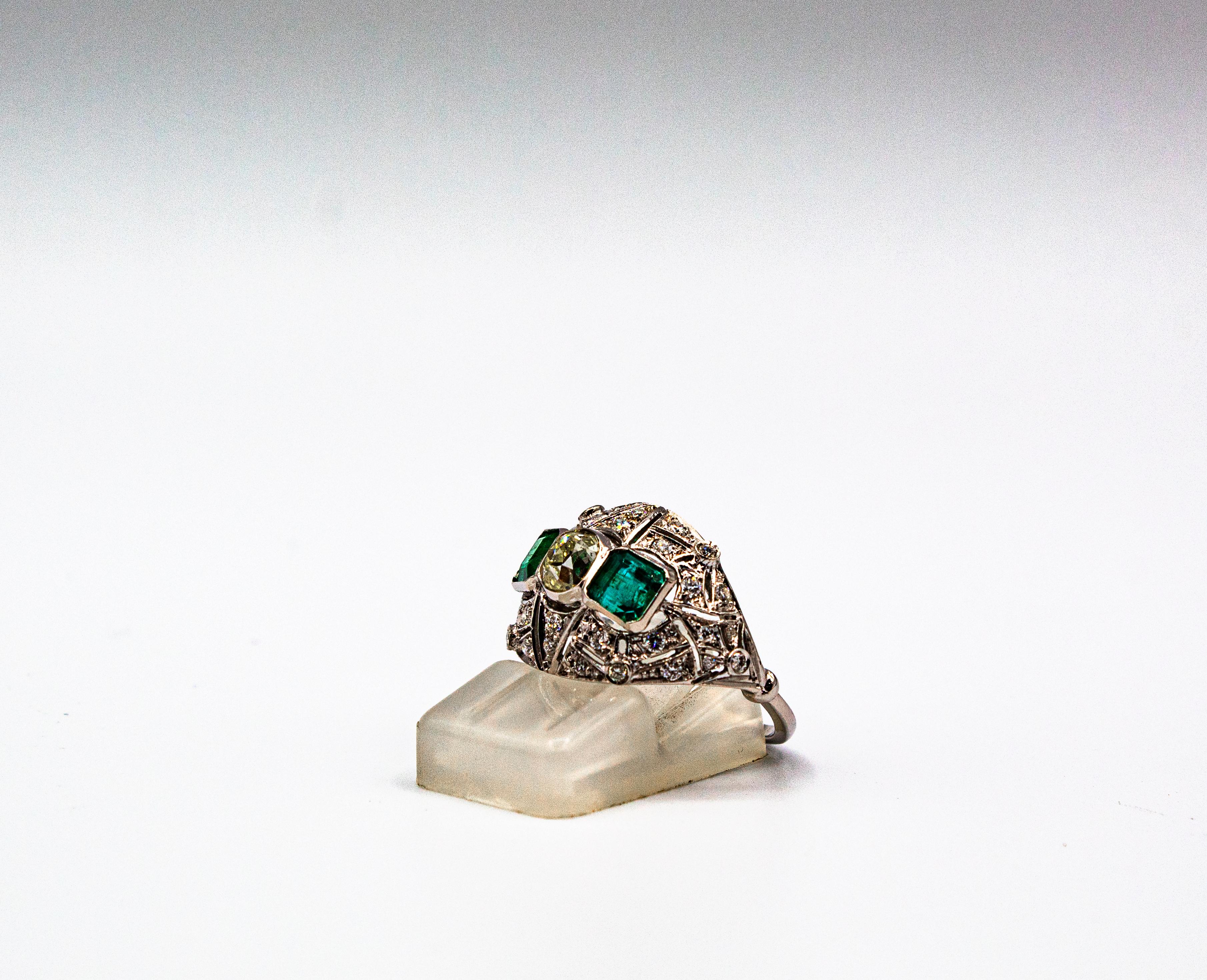 Art Deco Stil 1,15 Karat Weißer Diamant 1,37 Karat Smaragd Weißgold Ring 3