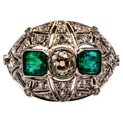 Art Deco Stil 1,15 Karat Weißer Diamant 1,37 Karat Smaragd Weißgold Ring