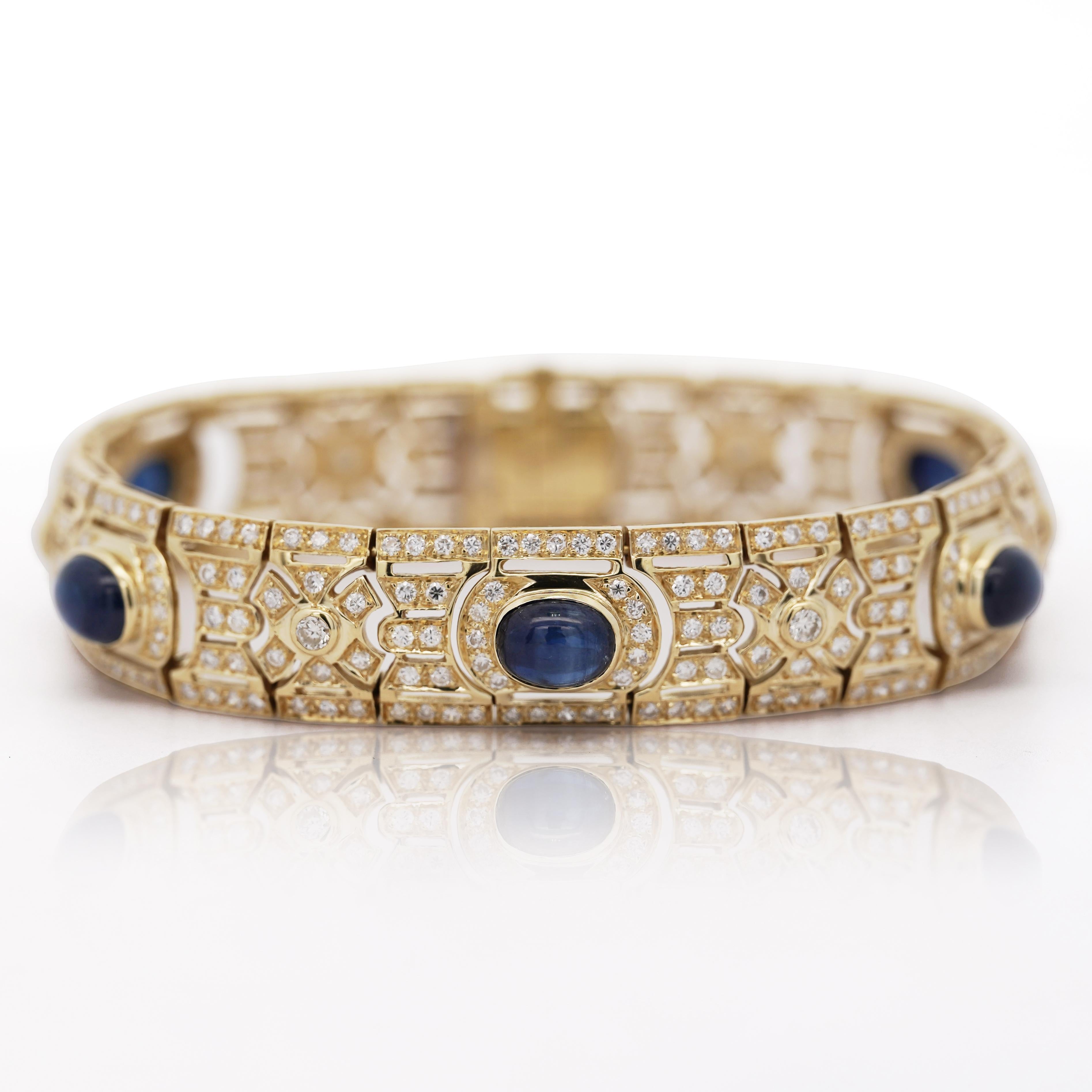 Art Deco Style 12 Carat Cabochon Sapphire & Diamond 18K Gold Bracelet en venta 1