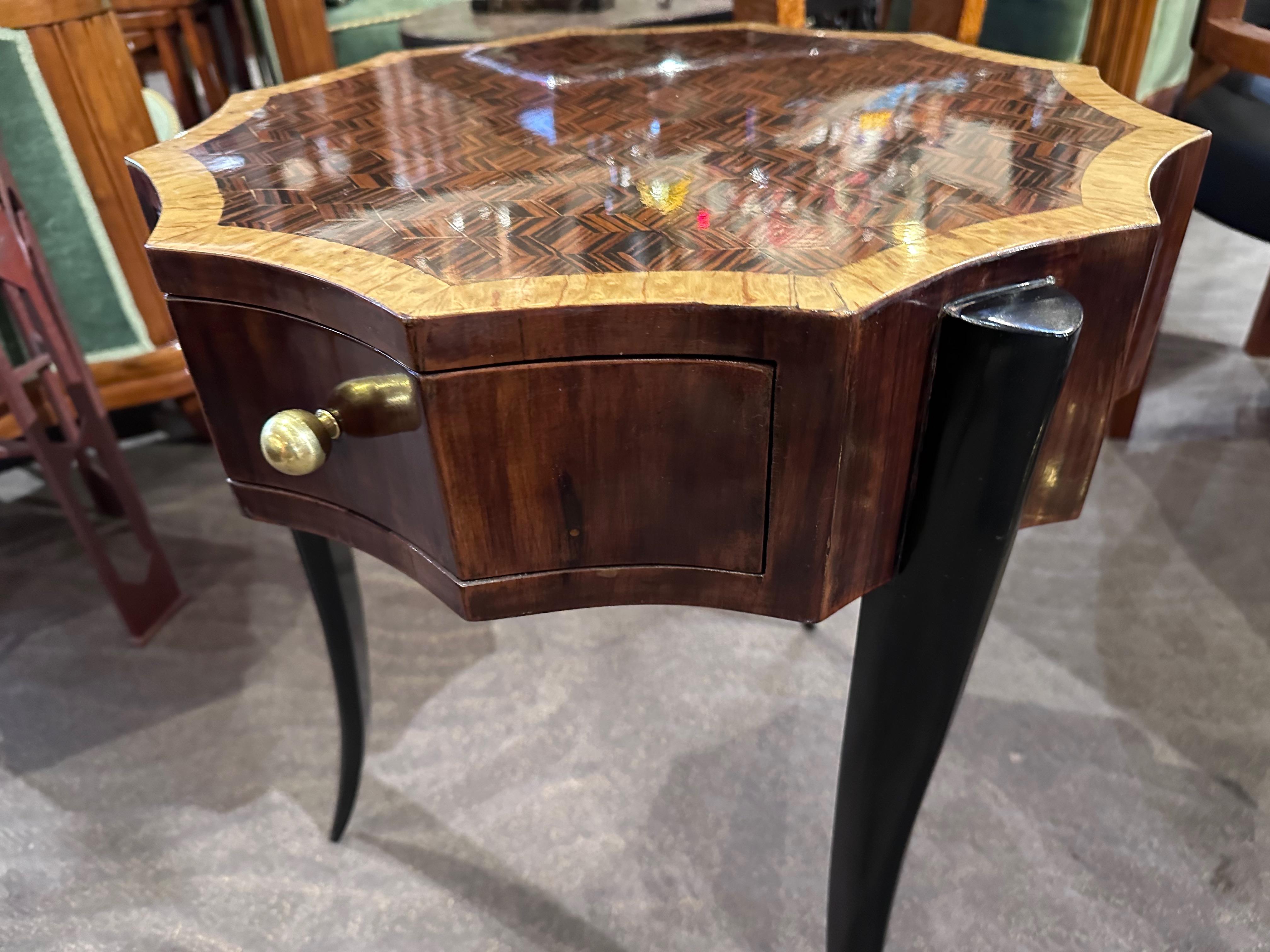Art Deco Style 12-Sided Faceted Unique Marquetry Table For Sale 1