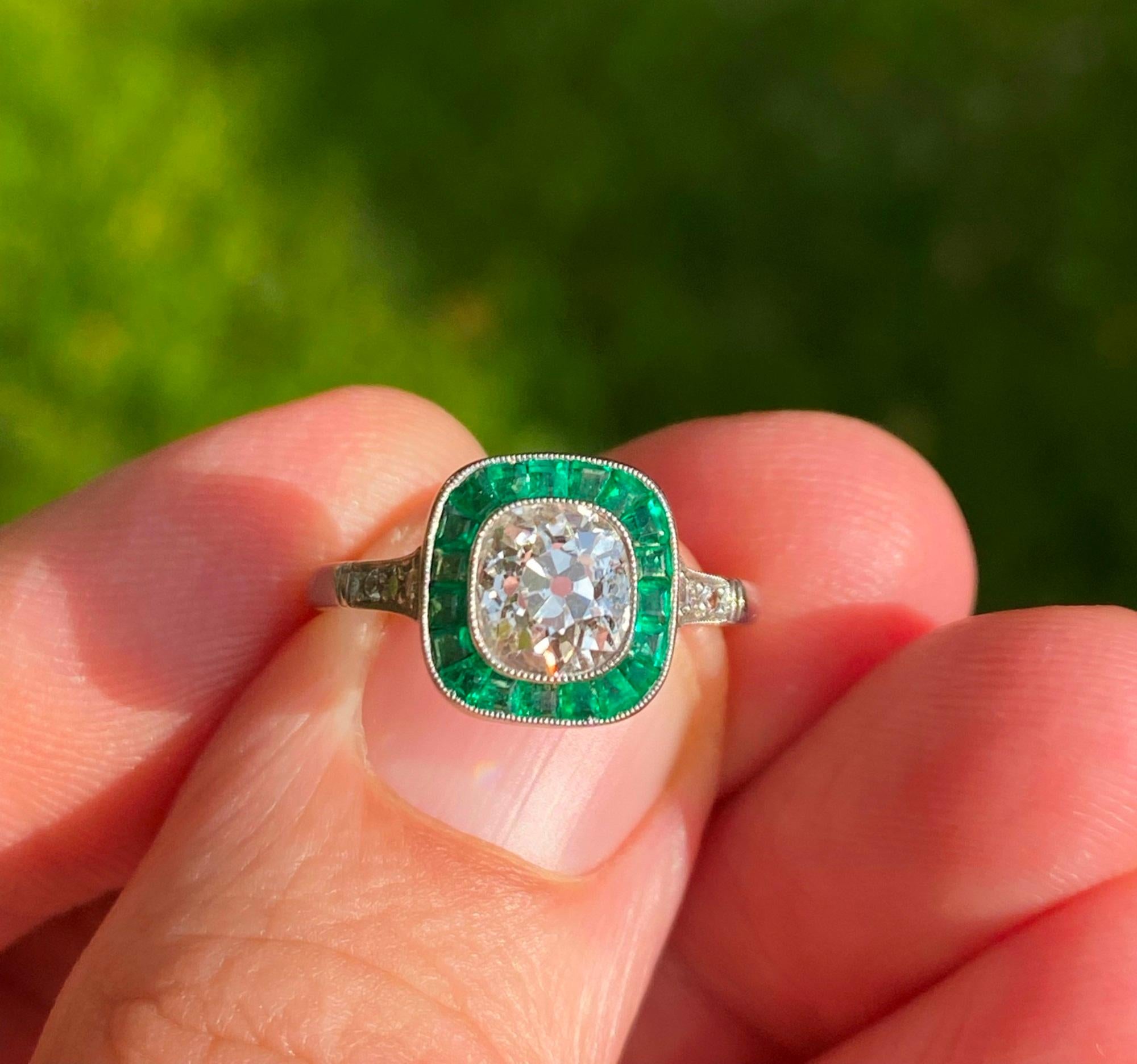 Art Deco Style 1.22 Old Mine Cushion Cut Diamond Emeralds Platinum Ring For Sale 2