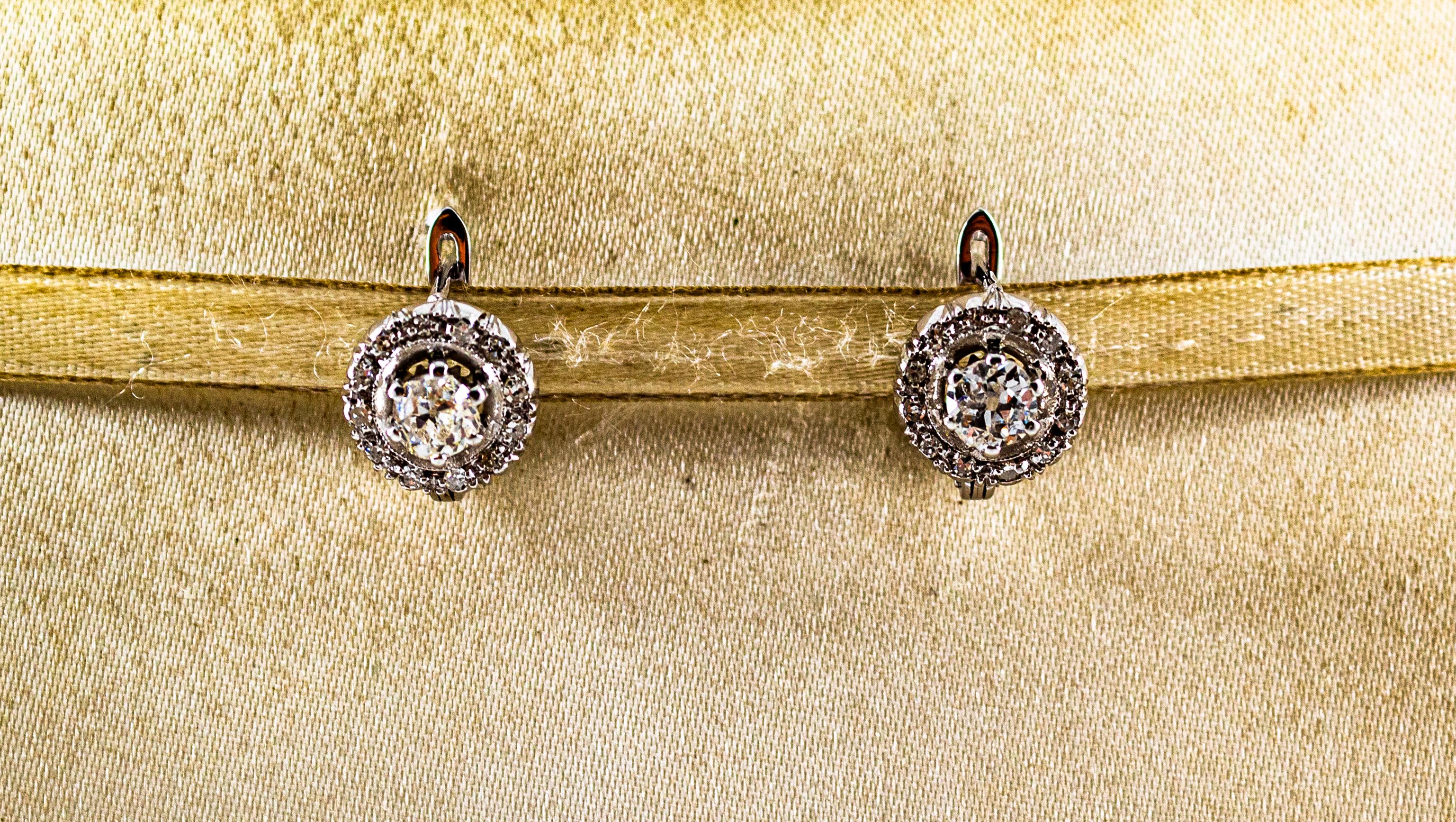 Taglio antico europeo Orecchini a leva in oro bianco con diamante bianco da 1,23 carati in stile Art Déco in vendita