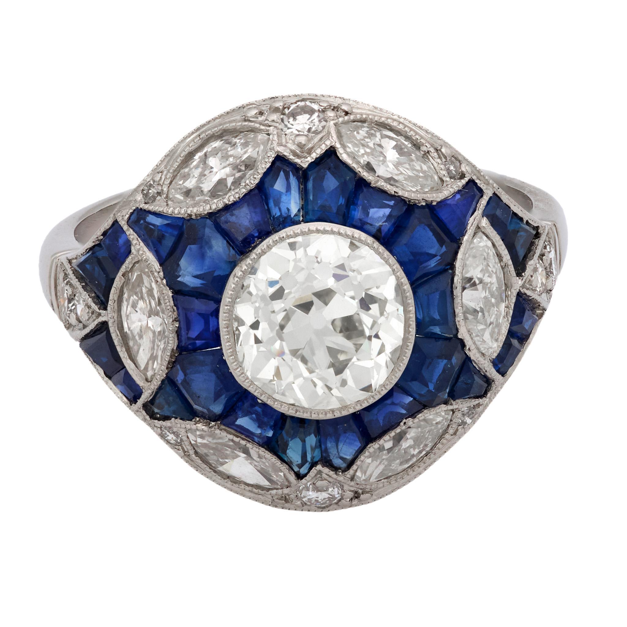 Taille vieille Europe Bague en platine de style Art déco avec diamants et saphirs de 1.27 carat en vente
