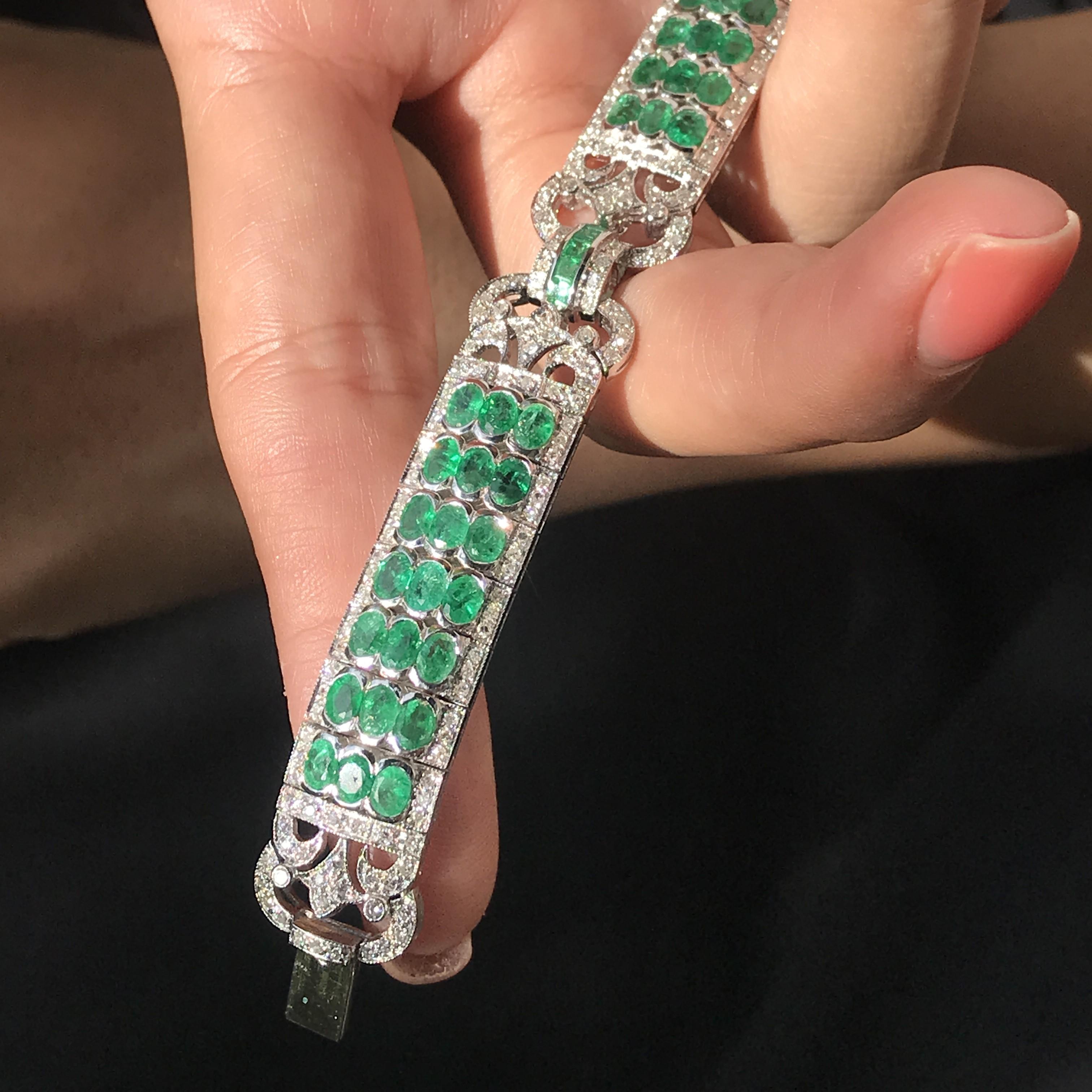 Oval Cut Art Deco Style 12.89 Ct. Emerald and Diamond Link Bracelet in 18K White Gold For Sale