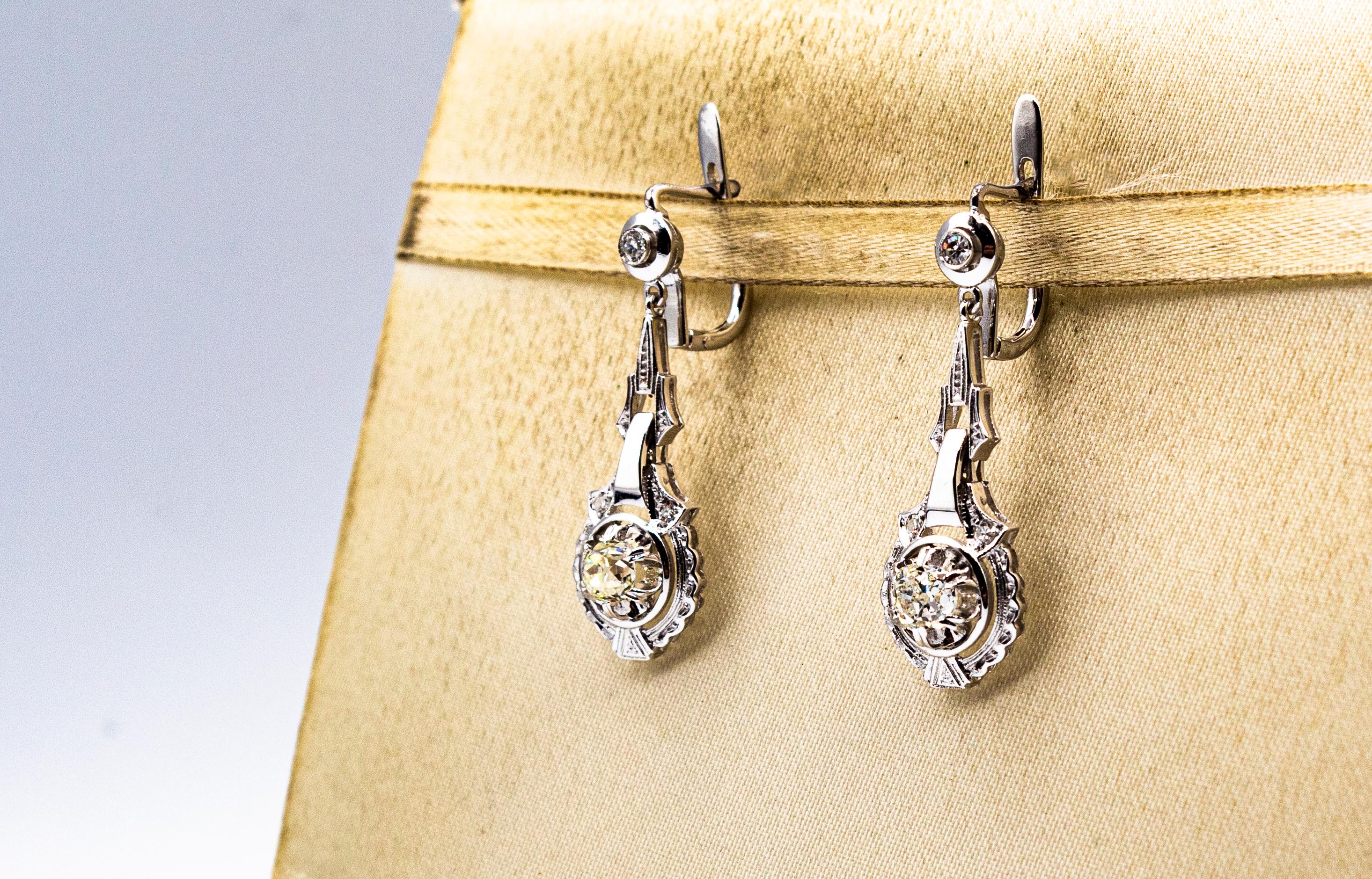 Women's or Men's Art Deco Style 1.30 Carat White Diamond White Gold Drop Lever-Back Earrings For Sale