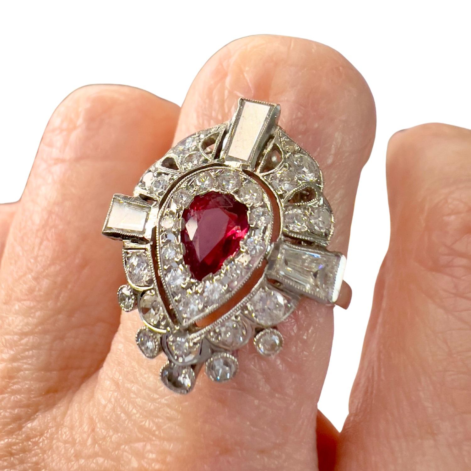 Art Deco Style 1.30 ct Diamonds and Ruby  Platinum 950 Ring en Bueno estado para la venta en MADRID, ES