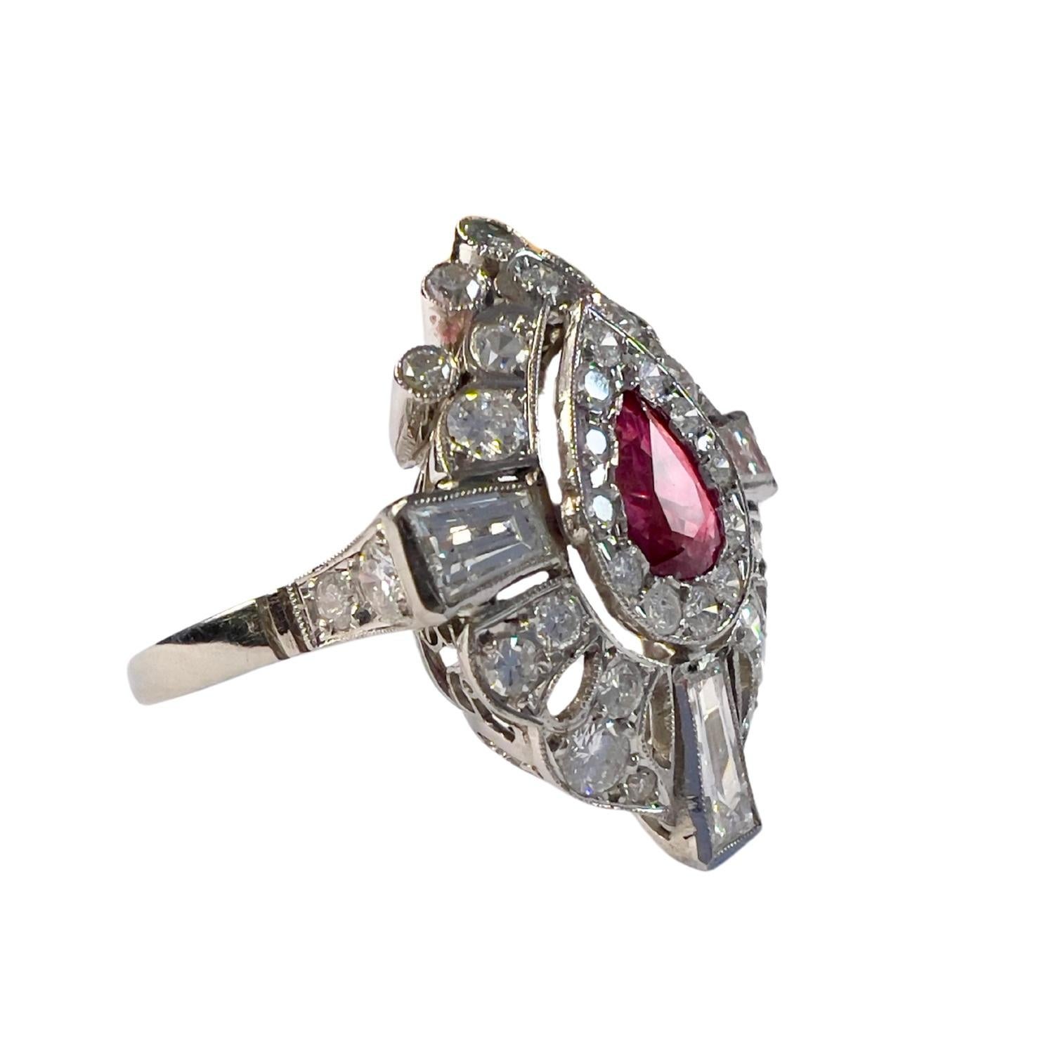 Art Deco Style 1.30 ct Diamonds and Ruby  Platinum 950 Ring en venta 1