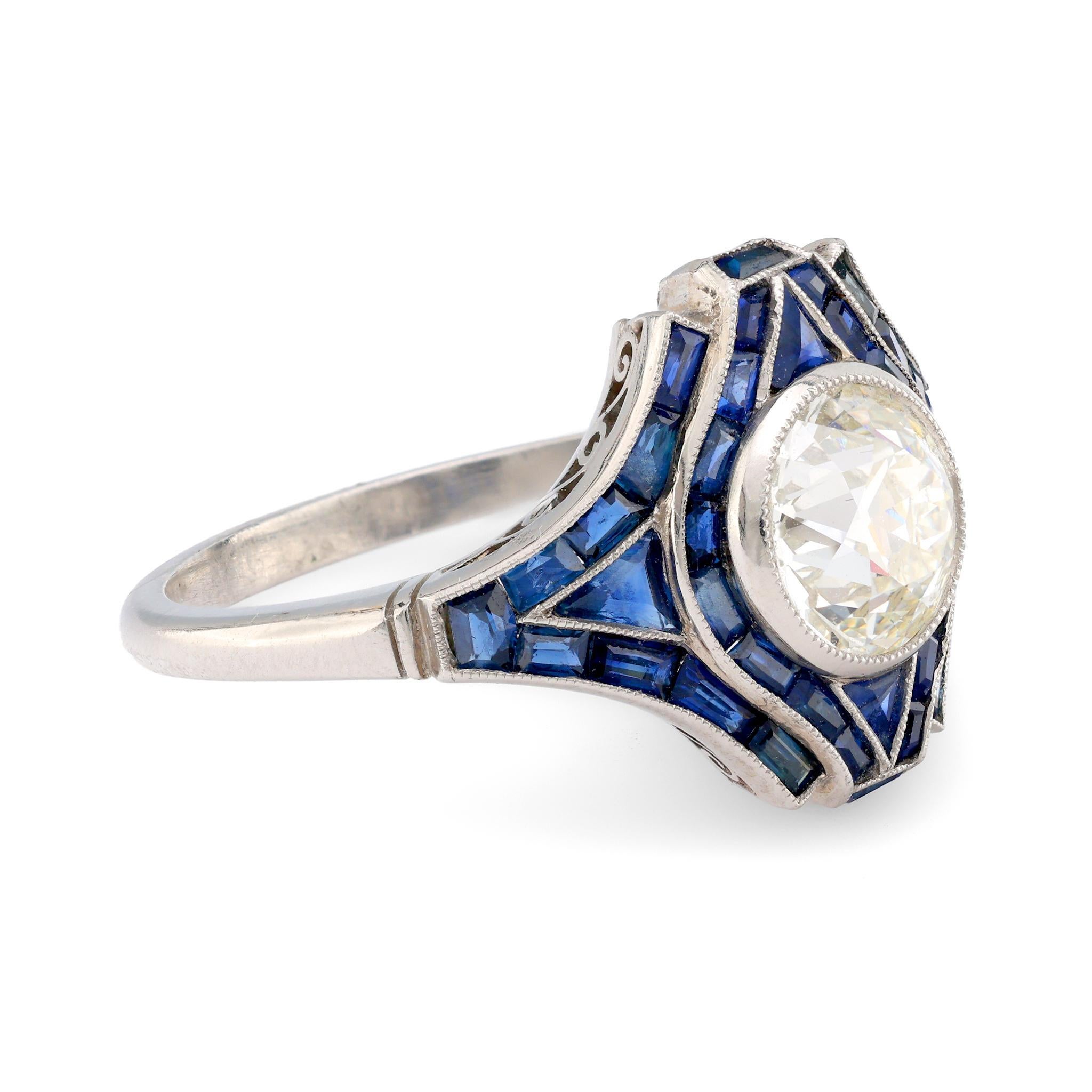 Bague en platine de style Art déco, saphir et diamant de taille européenne ancienne de 1,31 carat Excellent état - En vente à Beverly Hills, CA