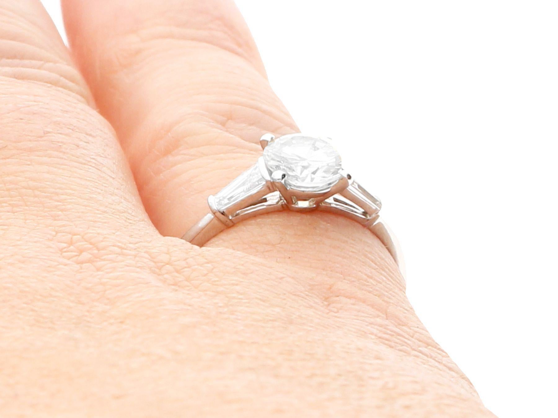 Solitär-Ring im Art-déco-Stil, GIA-zertifiziert 1,38 Karat Diamant und Weißgold im Angebot 6