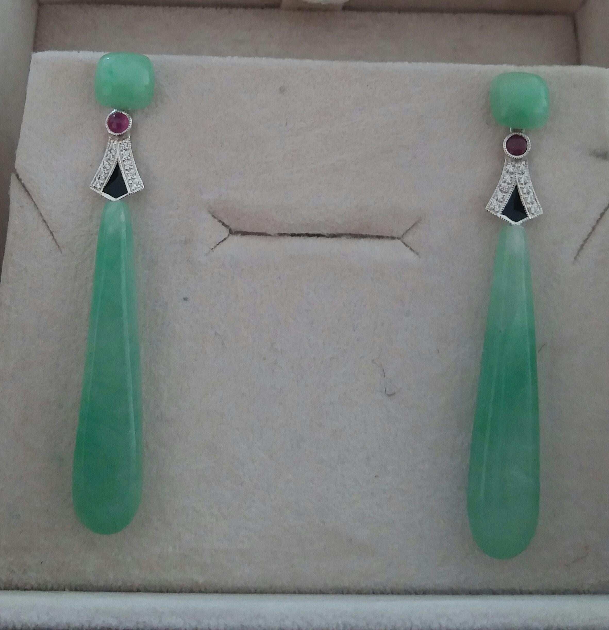 Boucles d'oreilles en goutte de style Art déco en or 14 carats, diamants, rubis, émail noir et jade 1