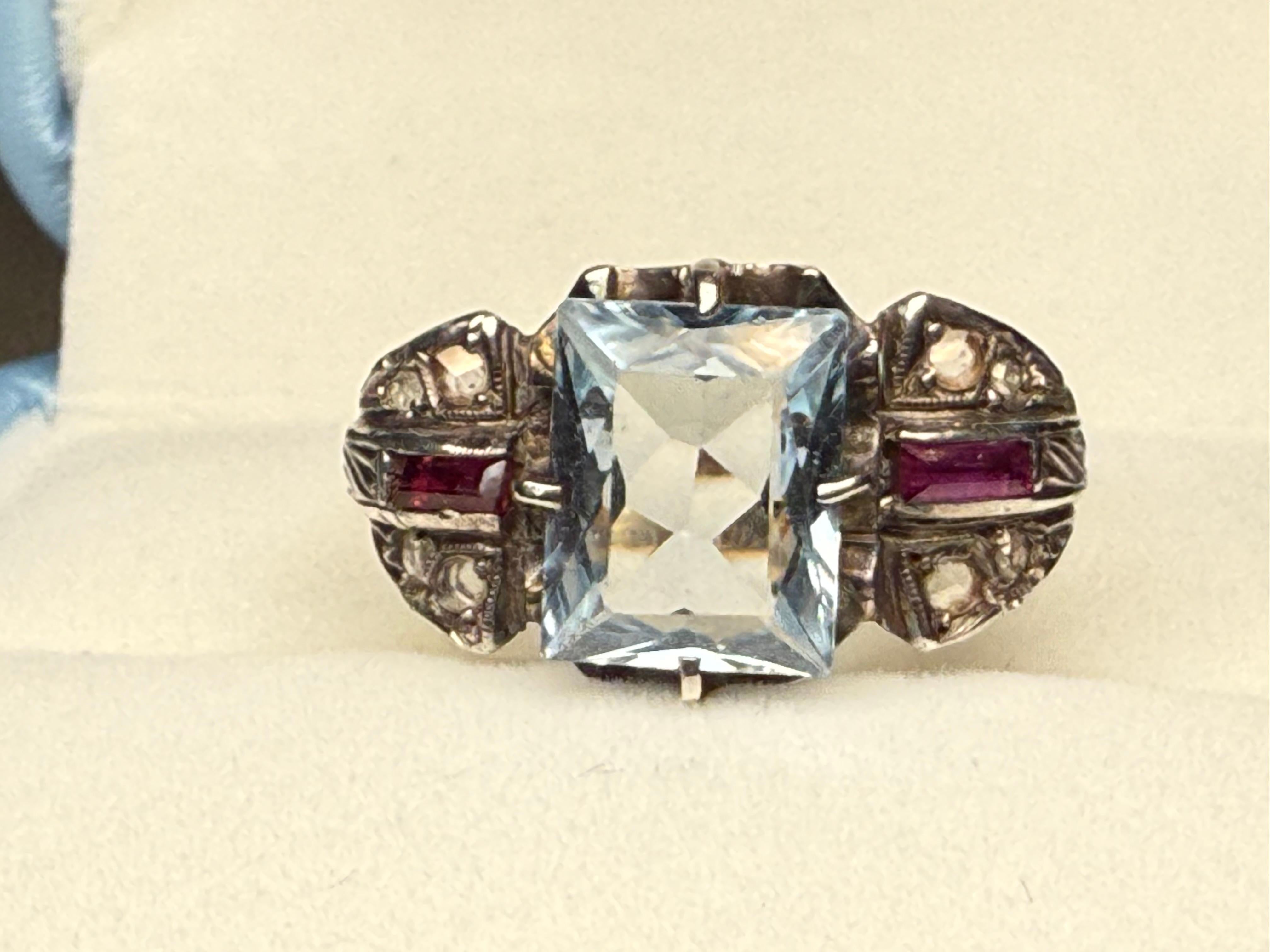 Taglio smeraldo Stile Art Deco  Anello con acquamarina in oro 14k in vendita