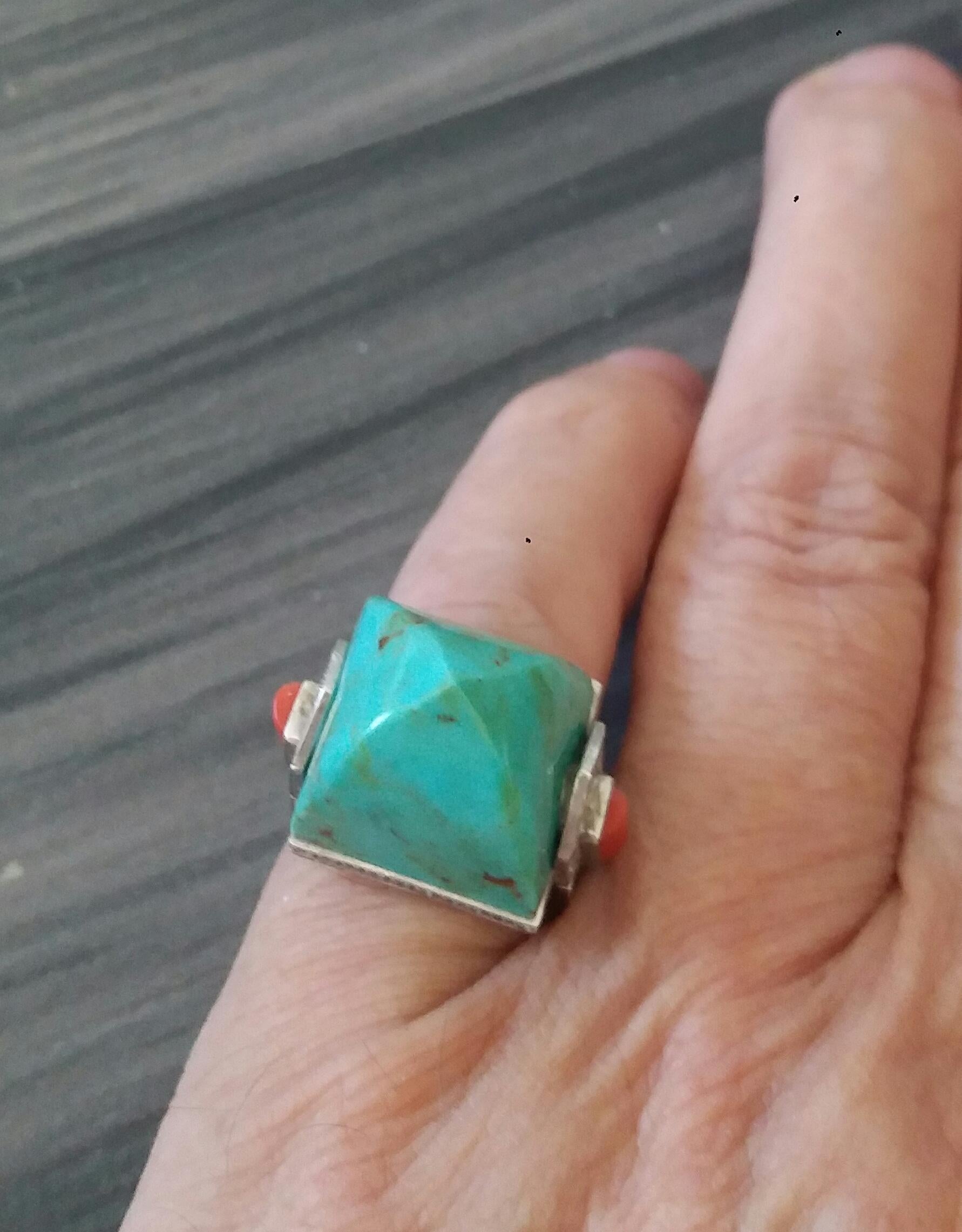 Art Deco Style 14K Solid Gold Diamonds 22 Carat Turquoise Pyramid Cocktail Ring For Sale 7