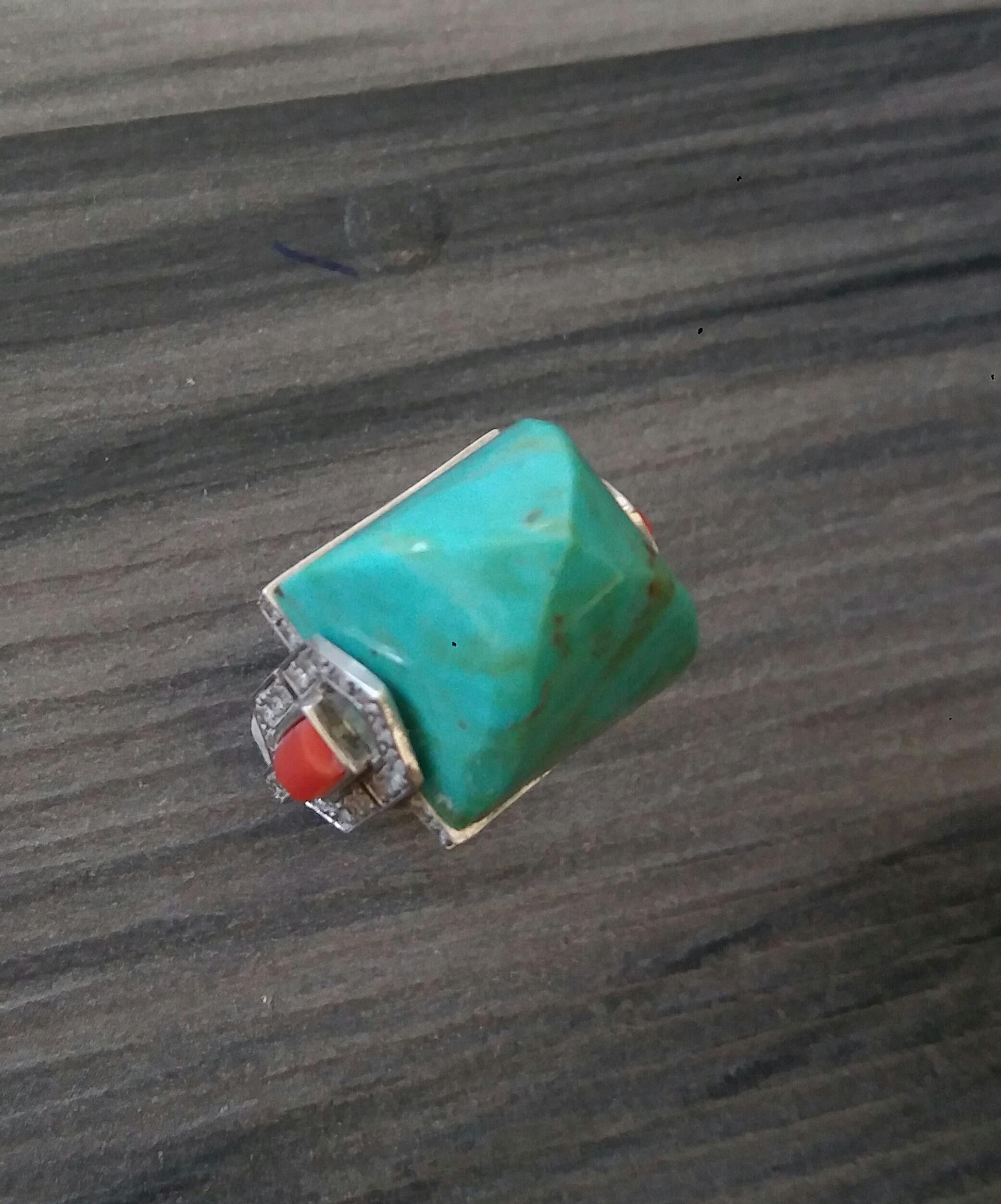 Art Deco Style 14K Solid Gold Diamonds 22 Carat Turquoise Pyramid Cocktail Ring In New Condition For Sale In Bangkok, TH