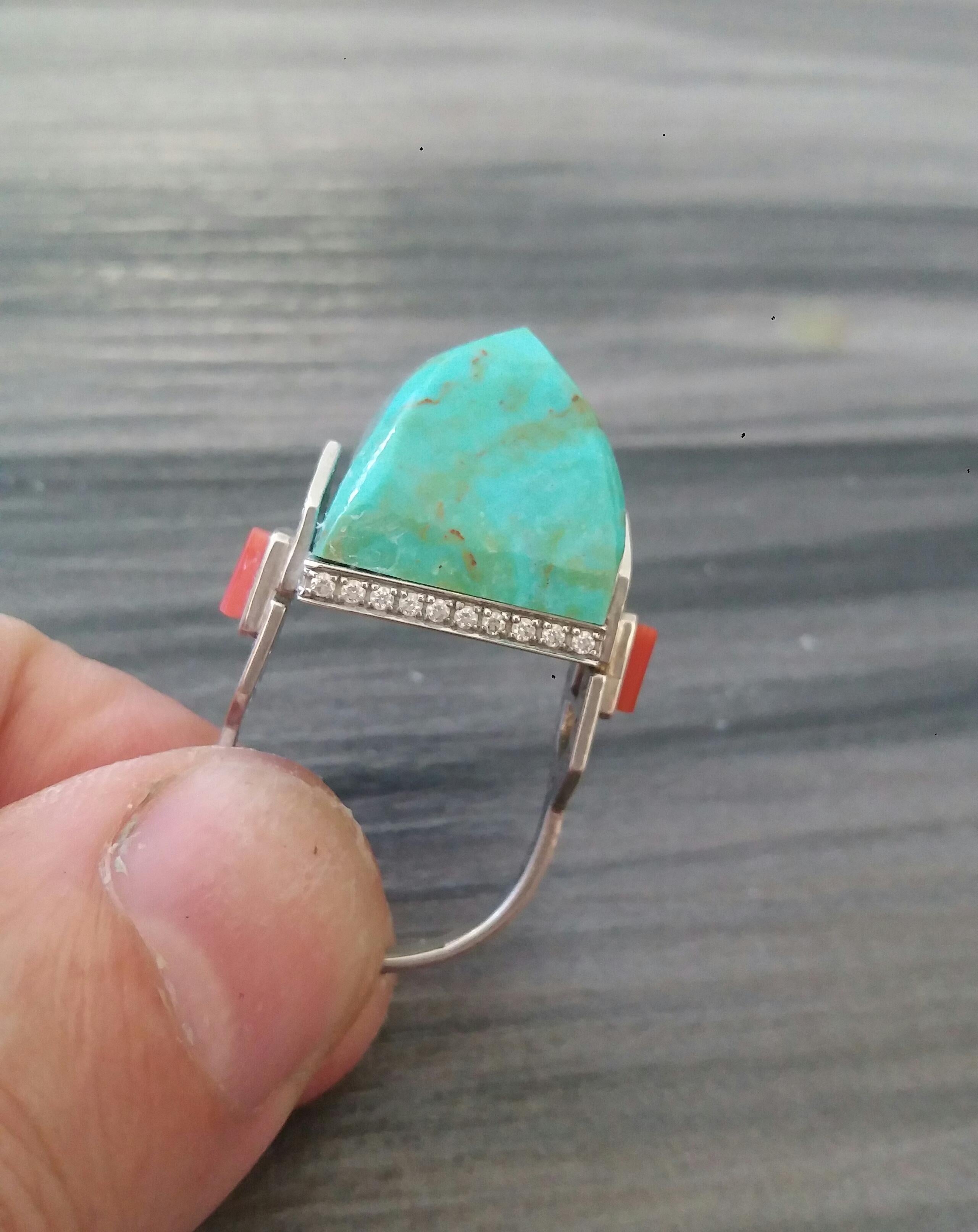 Art Deco Style 14K Solid Gold Diamonds 22 Carat Turquoise Pyramid Cocktail Ring For Sale 4