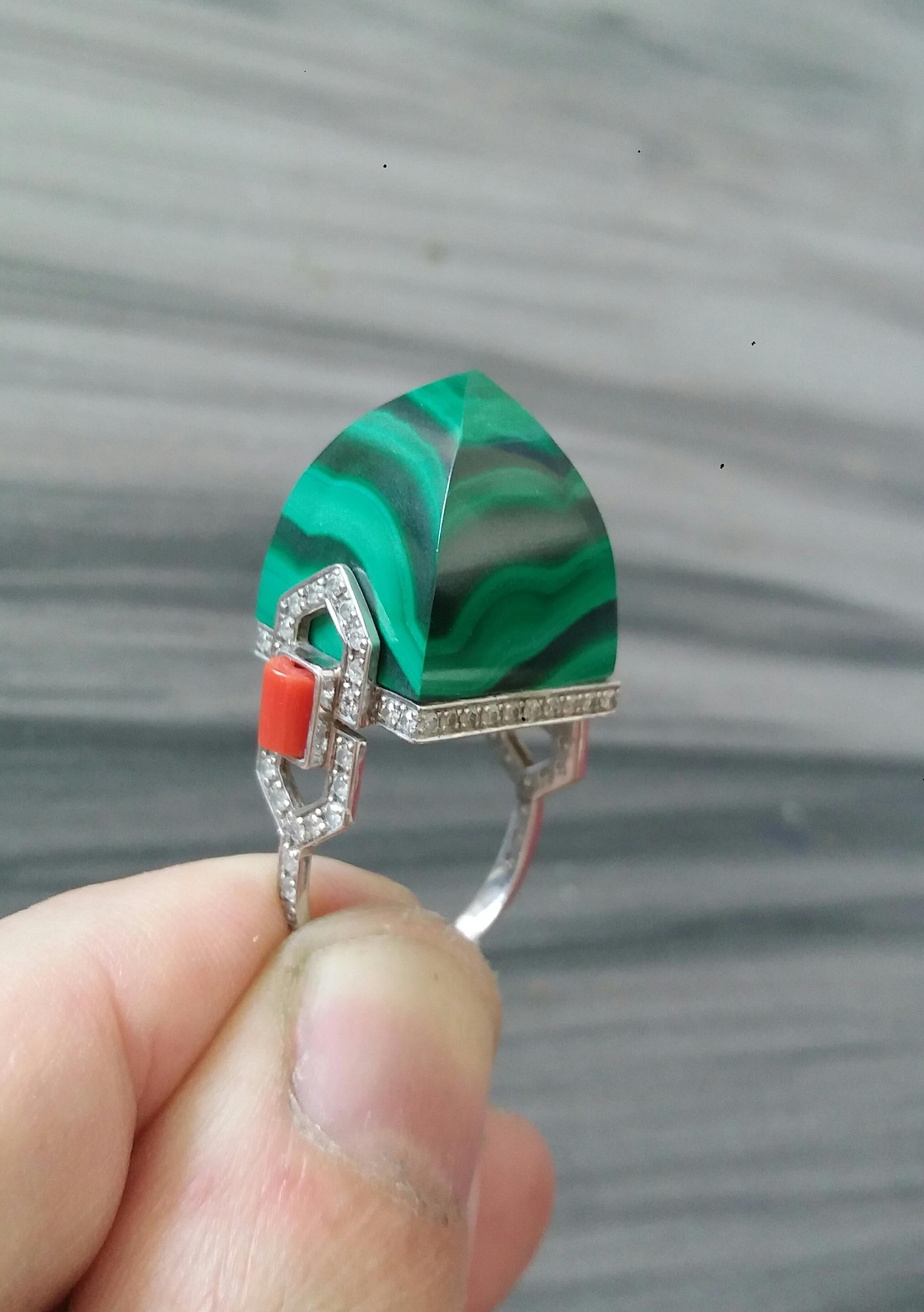 Art Deco Style 14K Solid Gold Diamonds 50 Carat Malachite Pyramid Cocktail Ring For Sale 5