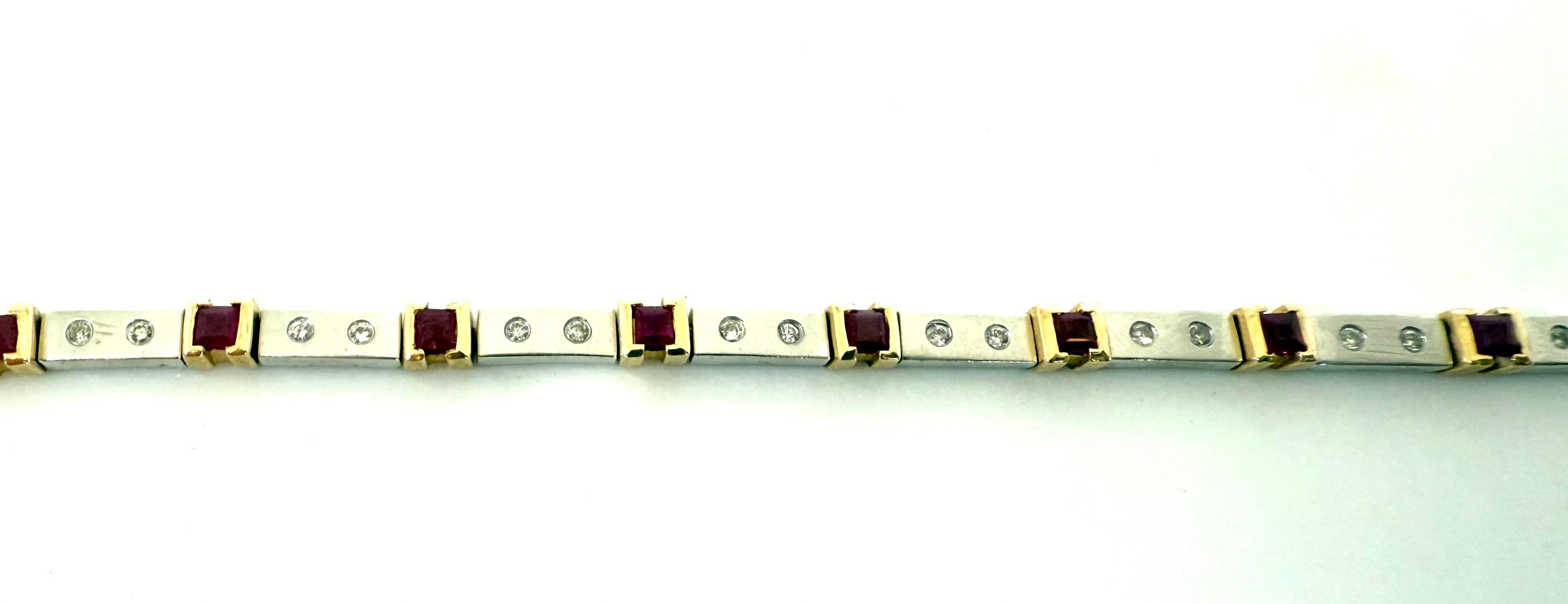 Stile Art Deco  Bracciale in oro bianco 14K con rubini e diamanti in vendita 1