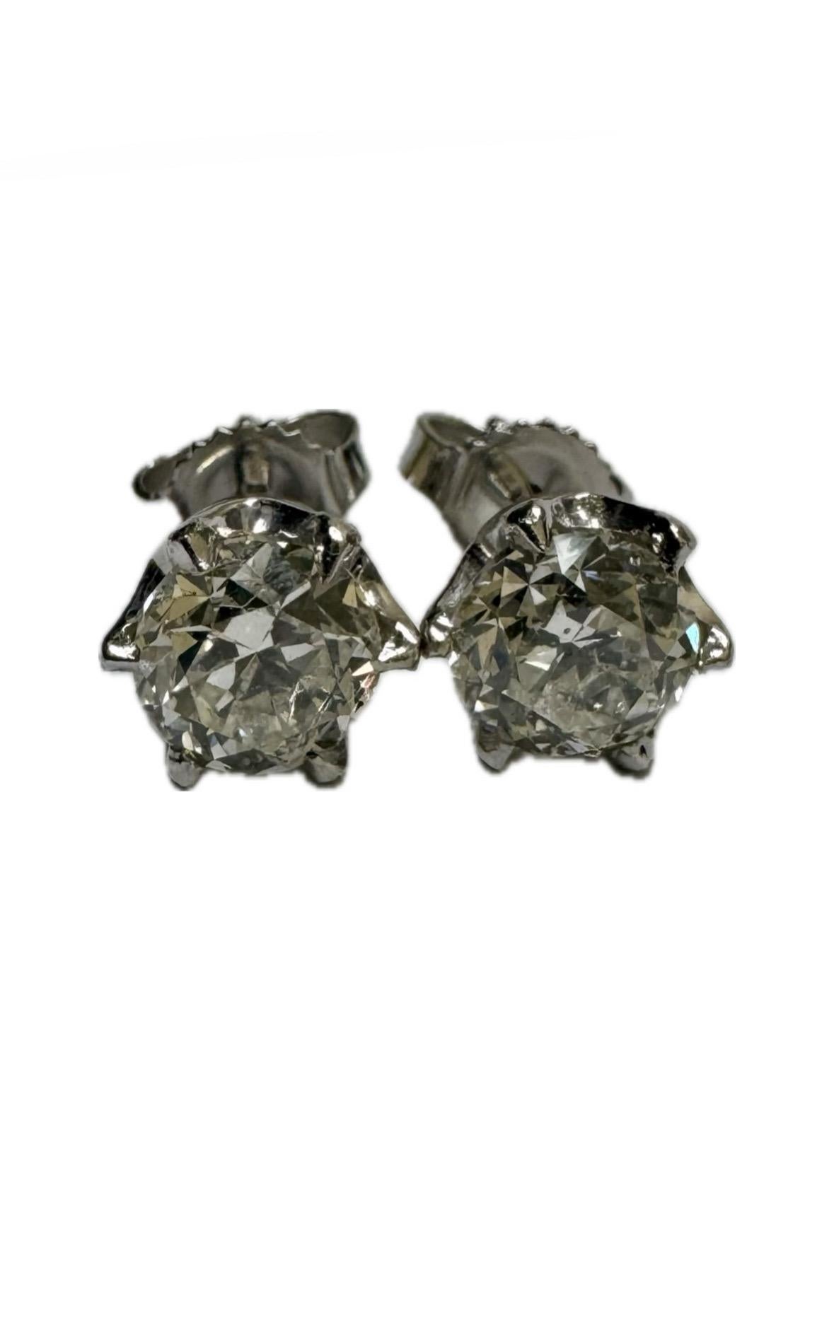 Orecchini con diamanti in stile Art Deco in oro bianco 14K certificati GIA da 1,80 carati in vendita 3