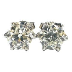 Boucles d
oreilles en or blanc 14K certifié GIA 1.80 carat diamant style Art Déco