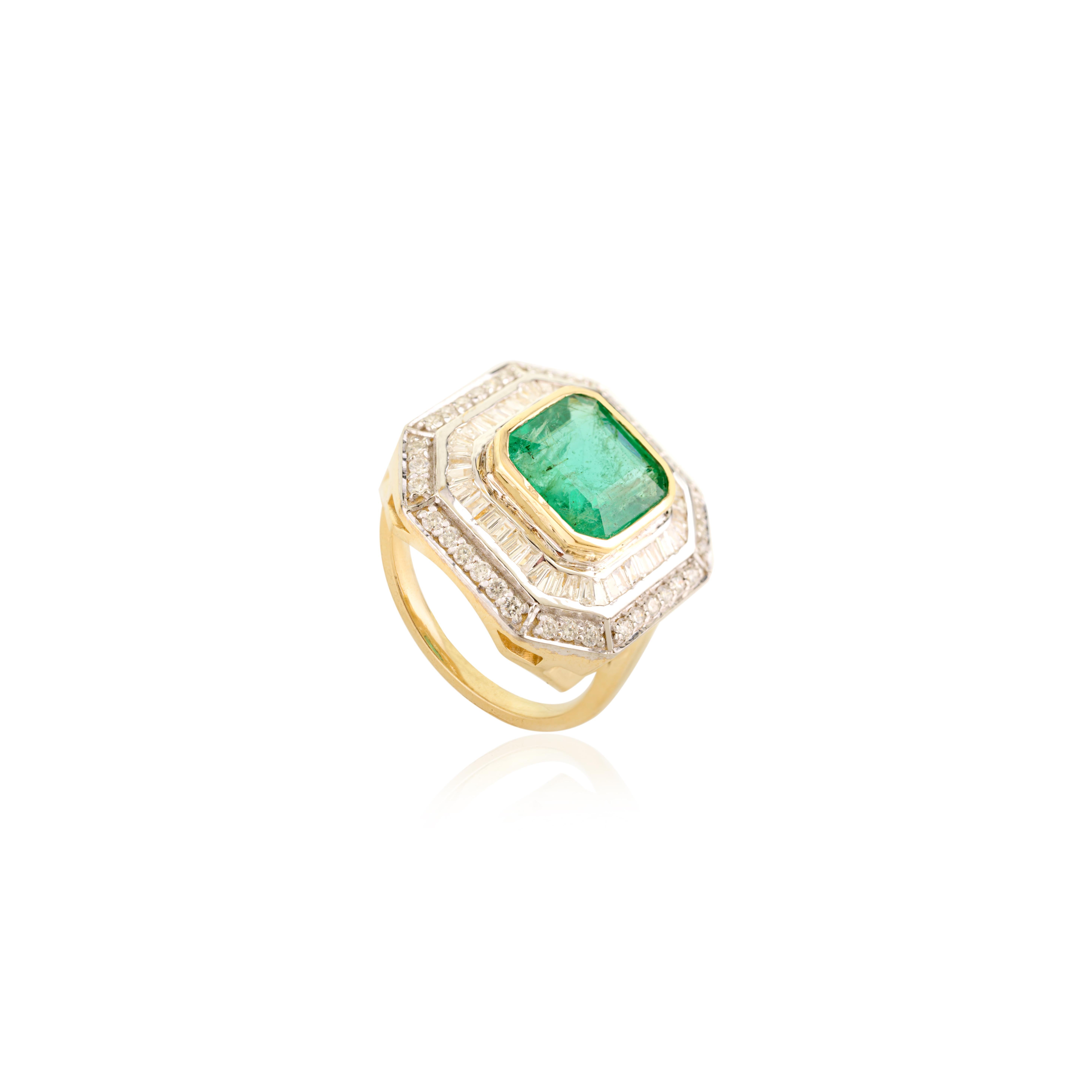 En vente :  Bague de cocktail en or jaune 14K de style Art Déco avec émeraudes et diamants baguettes 7