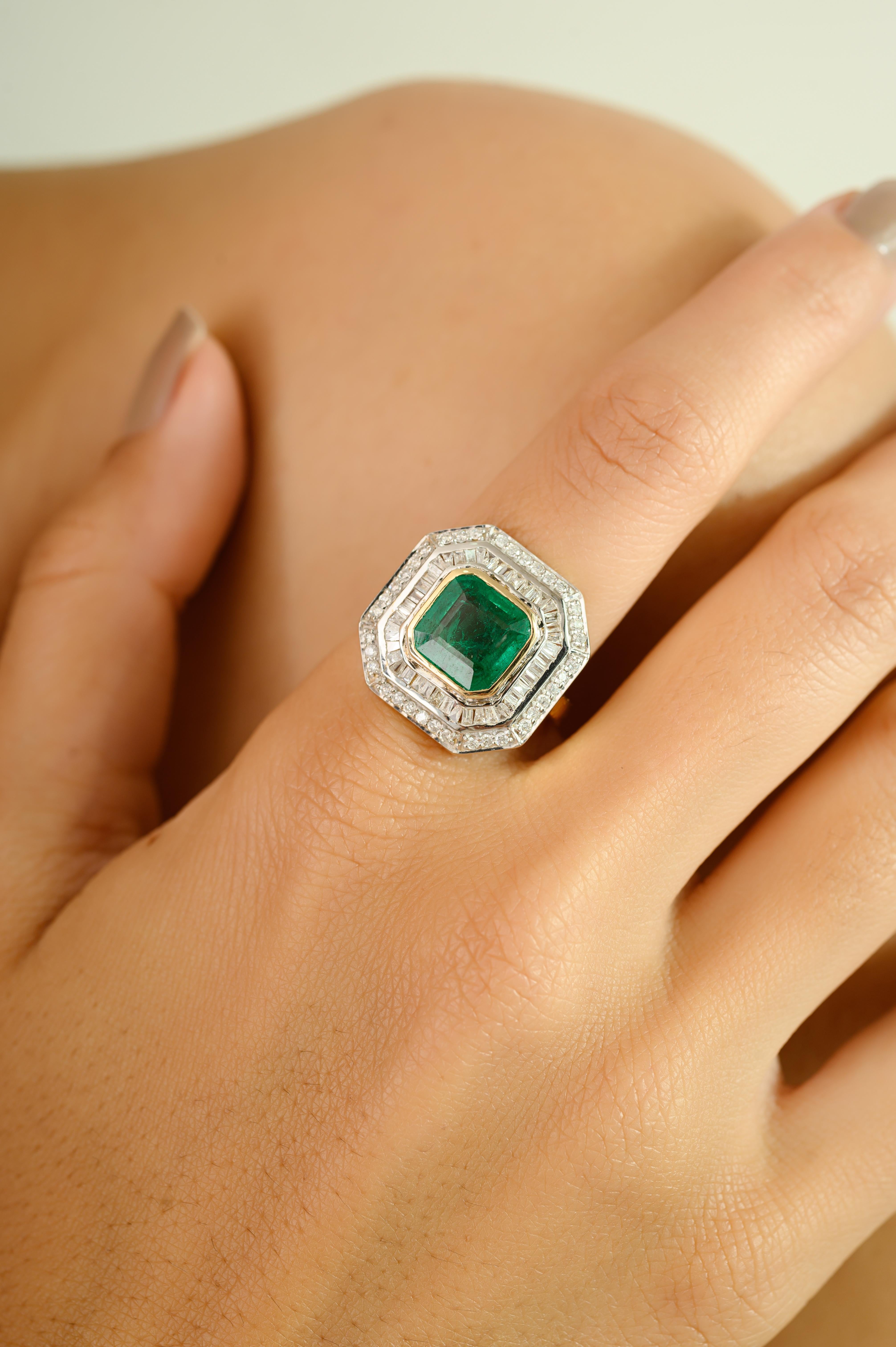 En vente :  Bague de cocktail en or jaune 14K de style Art Déco avec émeraudes et diamants baguettes 8