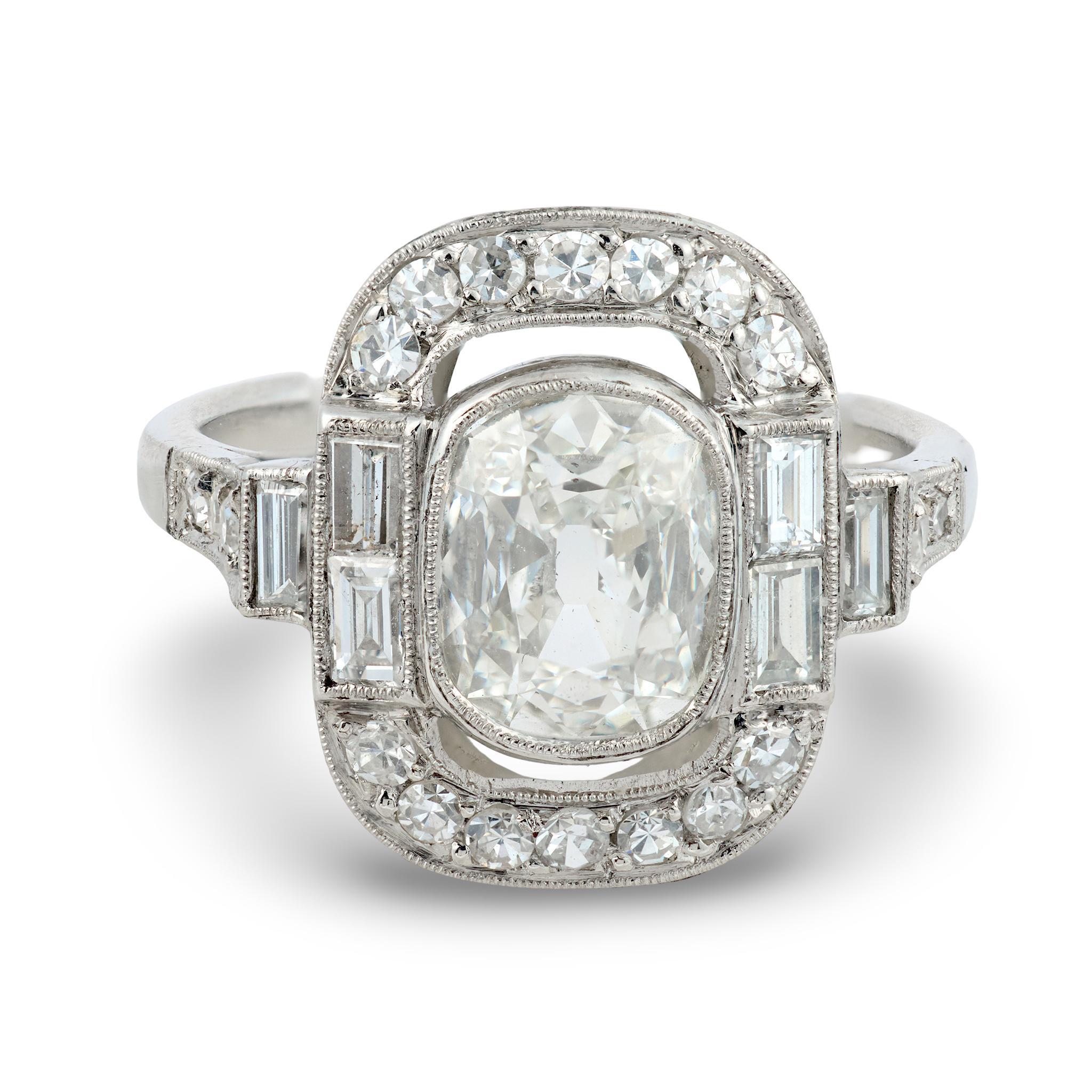 Art Deco style 1.51 carat GIA cushion cut diamond platinum engagement ring (Art déco) im Angebot