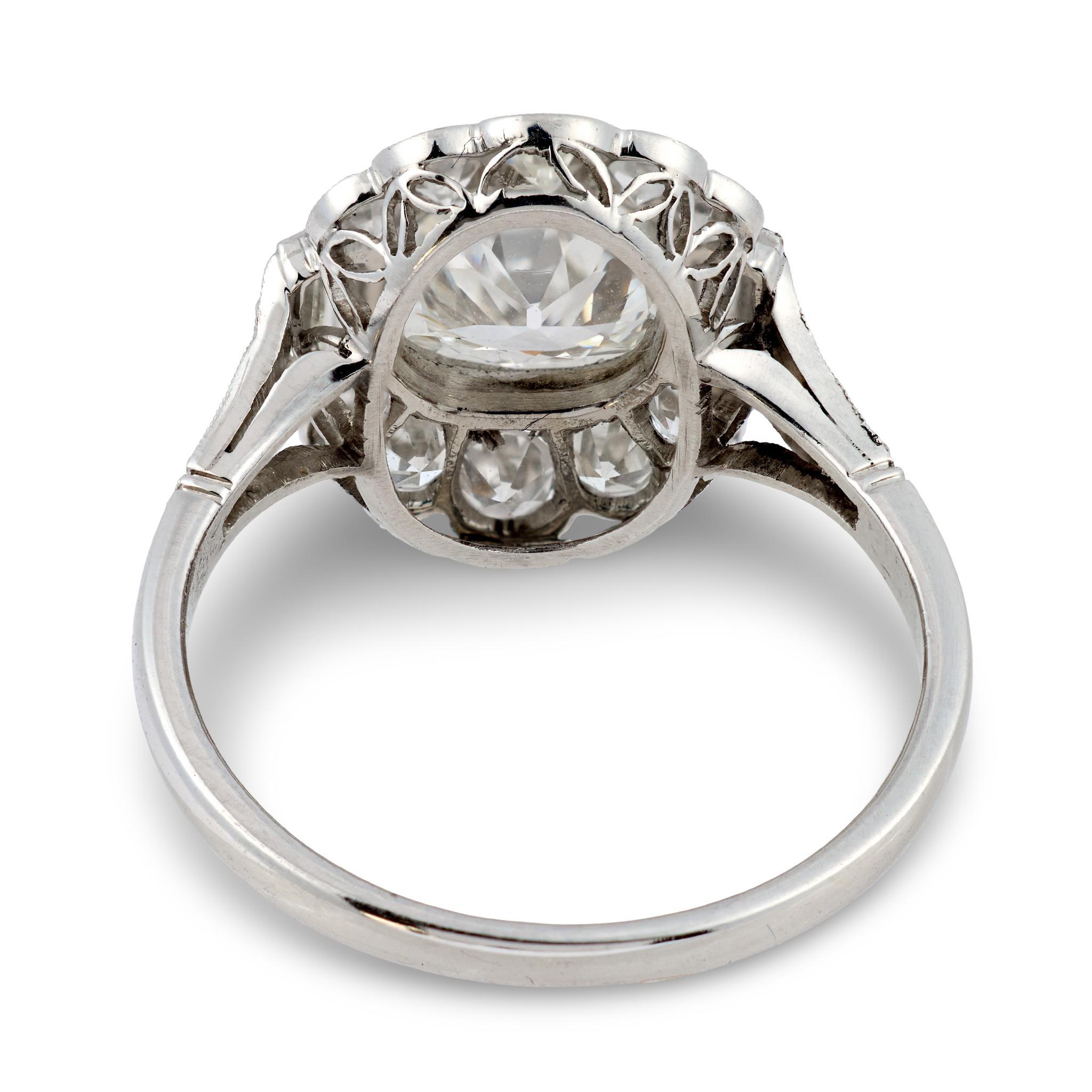 Anillo de compromiso de platino con diamante talla cojín GIA estilo Art Déco de 1,51 quilates Art Decó en venta