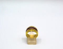 Art Deco Style 1.55 Carat White Diamond Carré Cut Ruby Yellow Gold Band Ring