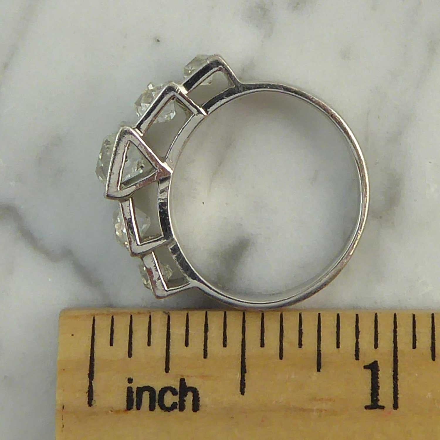Art Deco Style 1.75 Carat Old Cut Diamond Ring, circa 1930s-1940s 5