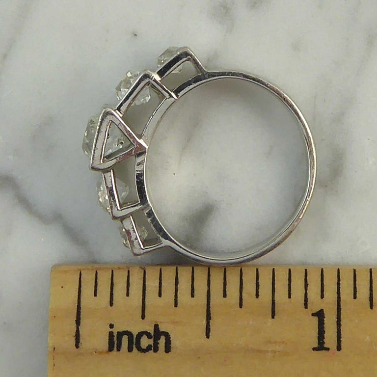 Art Deco Style 1.75 Carat Old Cut Diamond Ring, circa 1930s-1940s For Sale 7