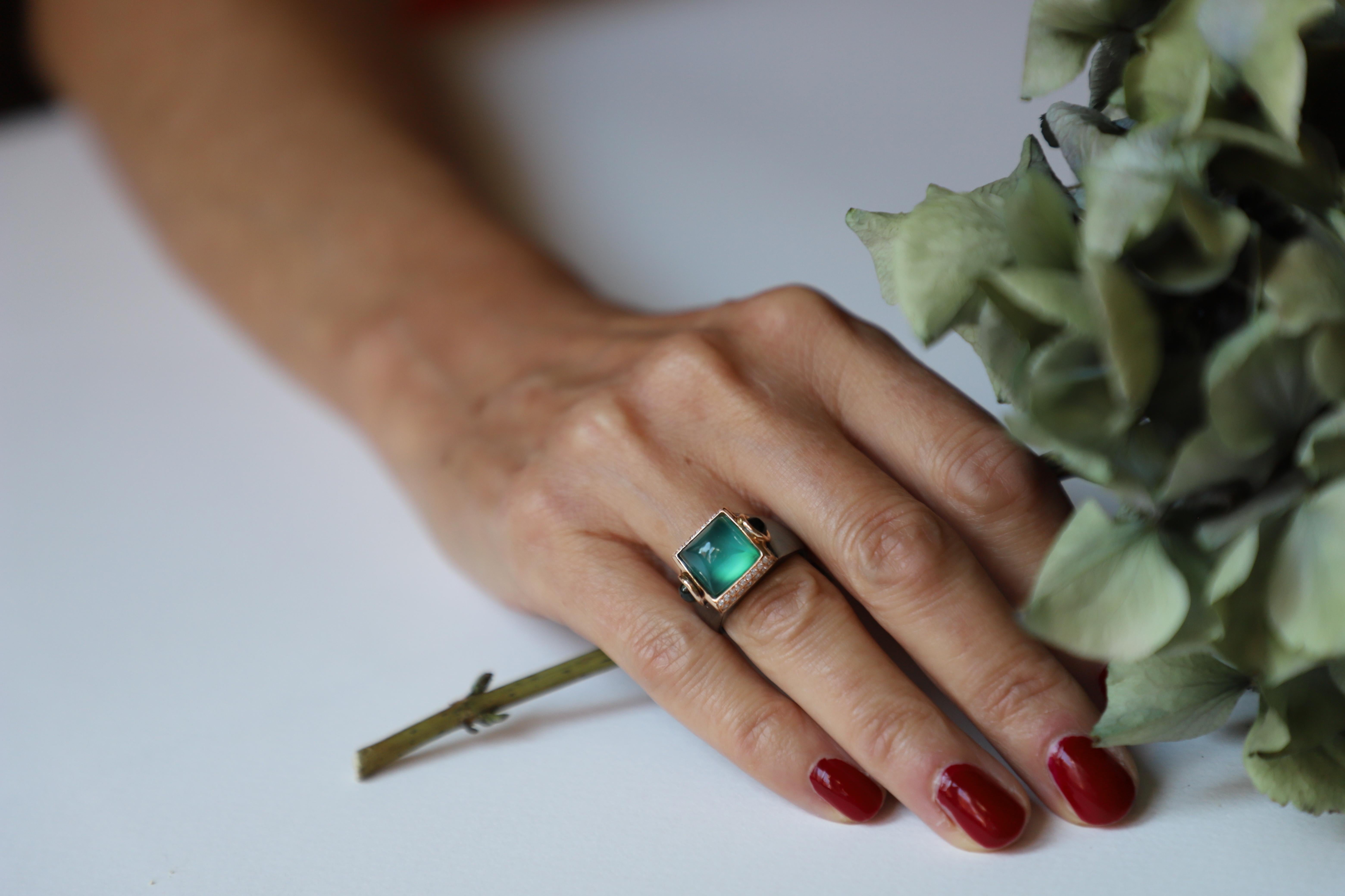 Rossella Ugolini 18K Gold Diamond Green Agate Cocktail Ring In New Condition For Sale In Rome, IT