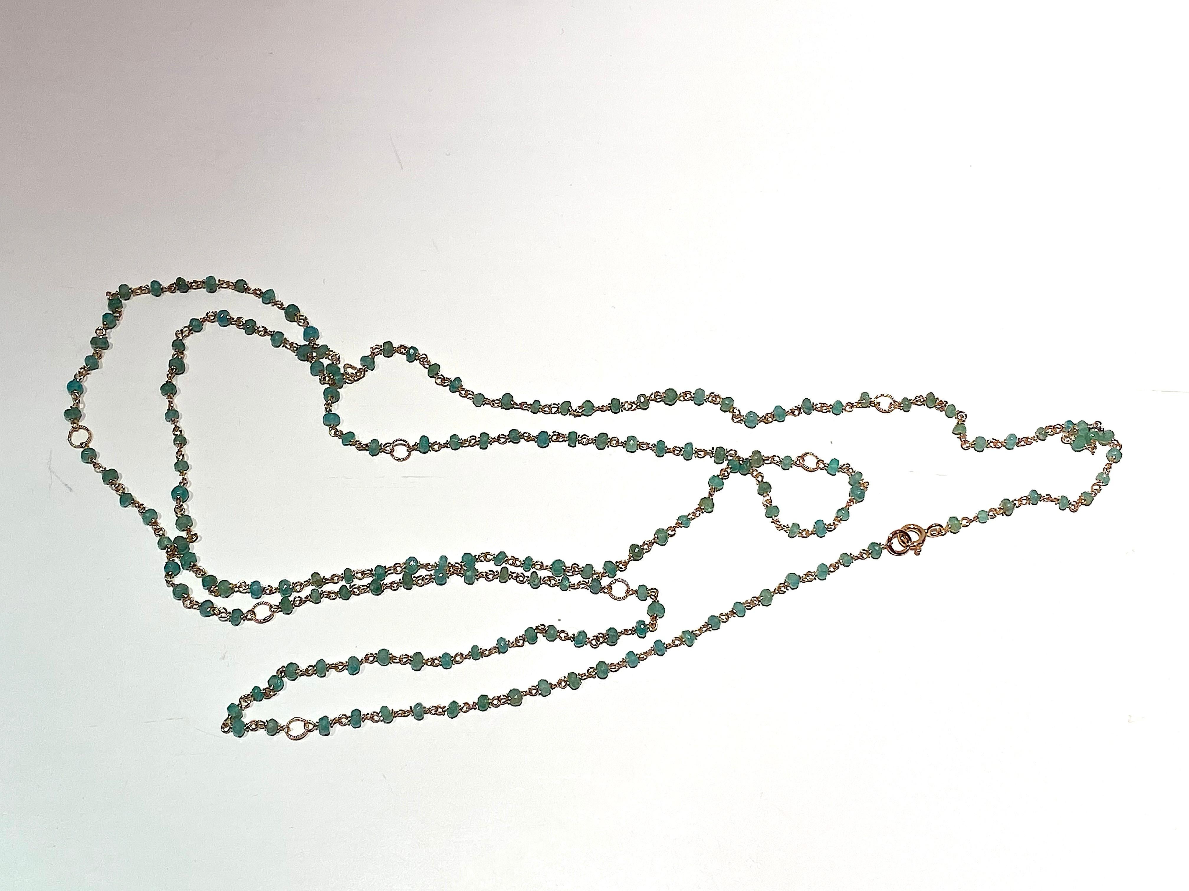 Art Deco Style 18 Karat Gold 45 Carat Emeralds Twisted Chain Beaded Necklace For Sale 1