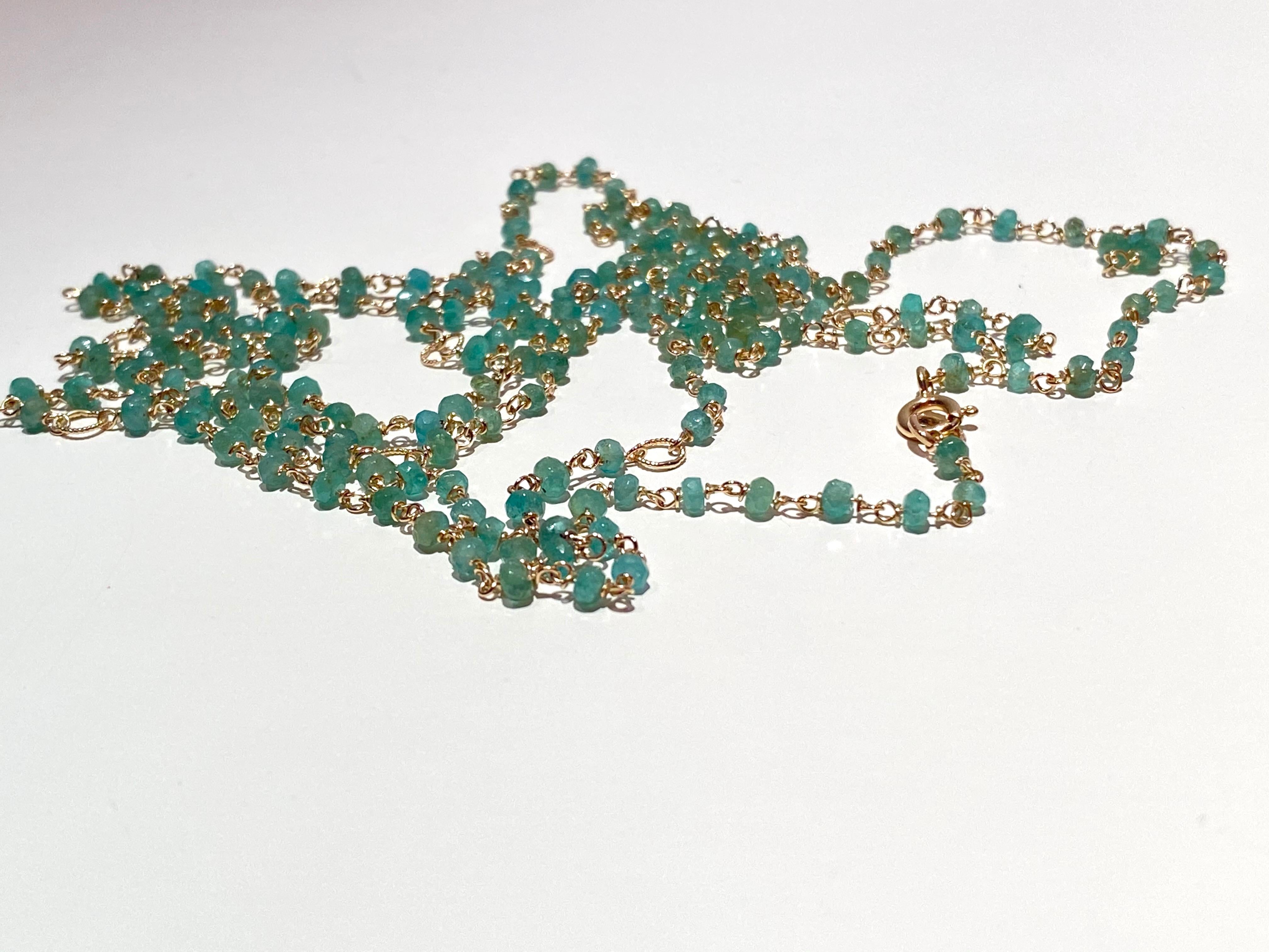 Art Deco Style 18 Karat Gold 45 Carat Emeralds Twisted Chain Beaded Necklace For Sale 4