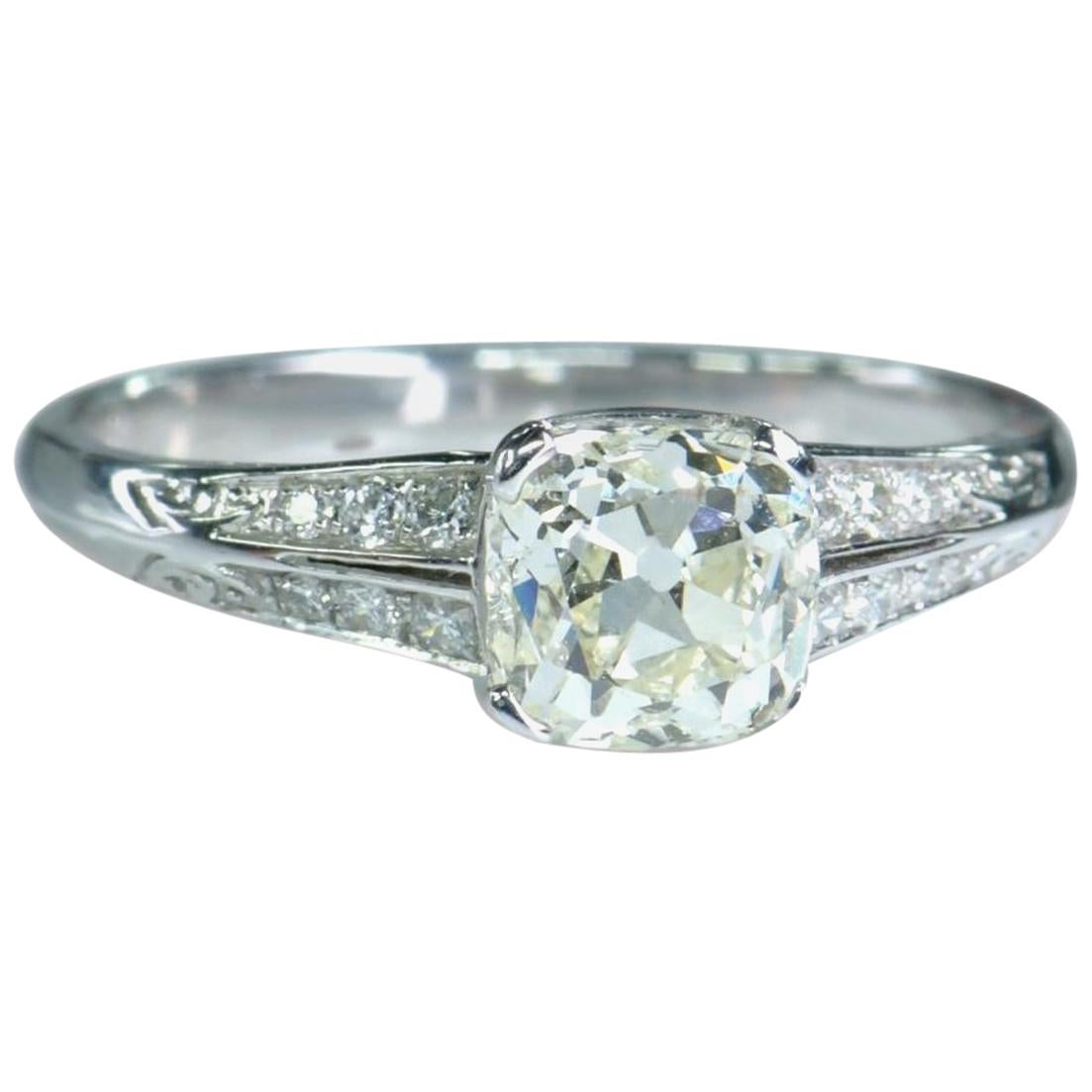 Art Deco Style 18 Karat White Gold and Diamond Solitaire Ring For Sale