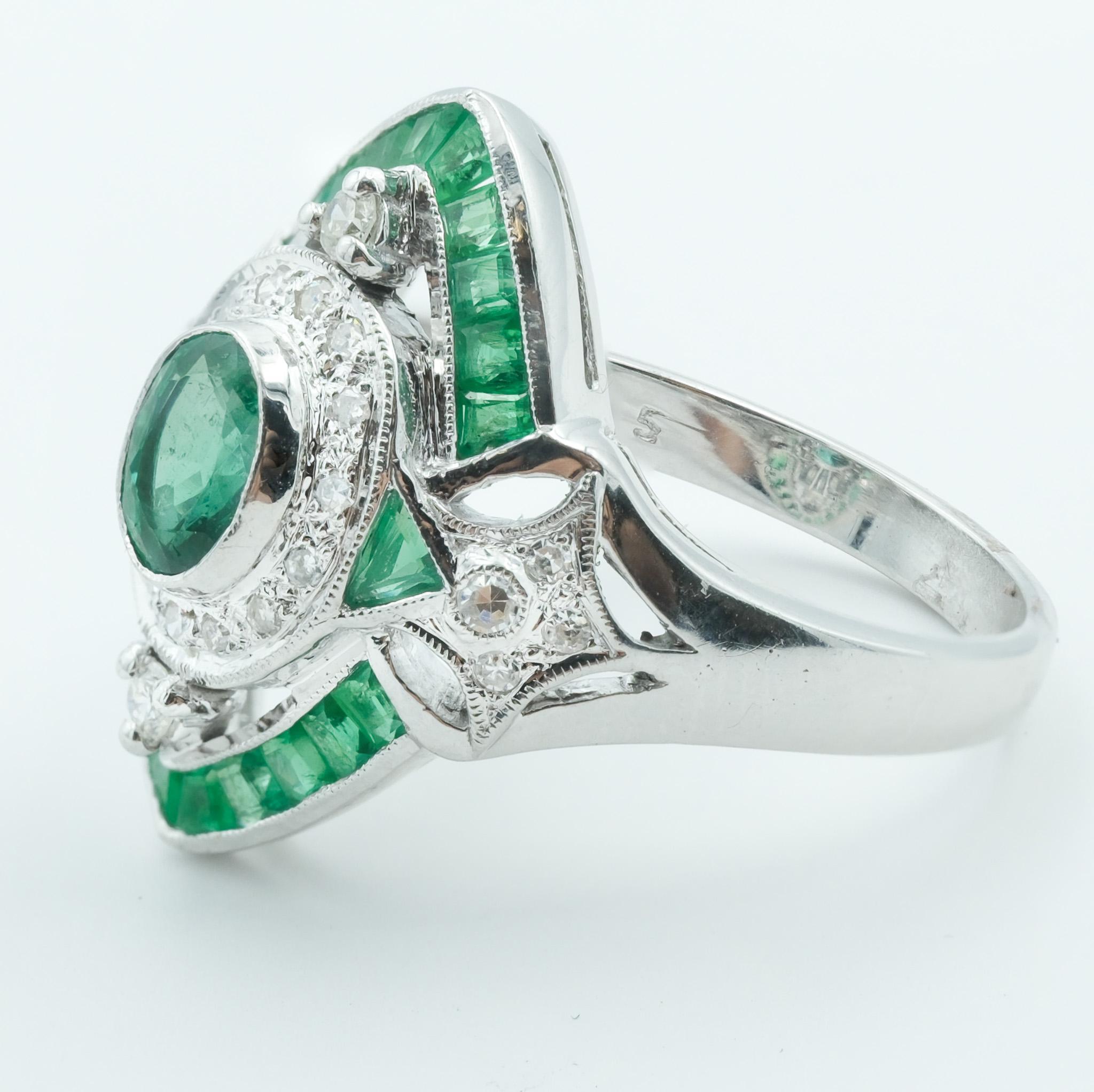 Round Cut Art Deco Style 18 Karat White Gold, Emerald, and Diamond Ring For Sale