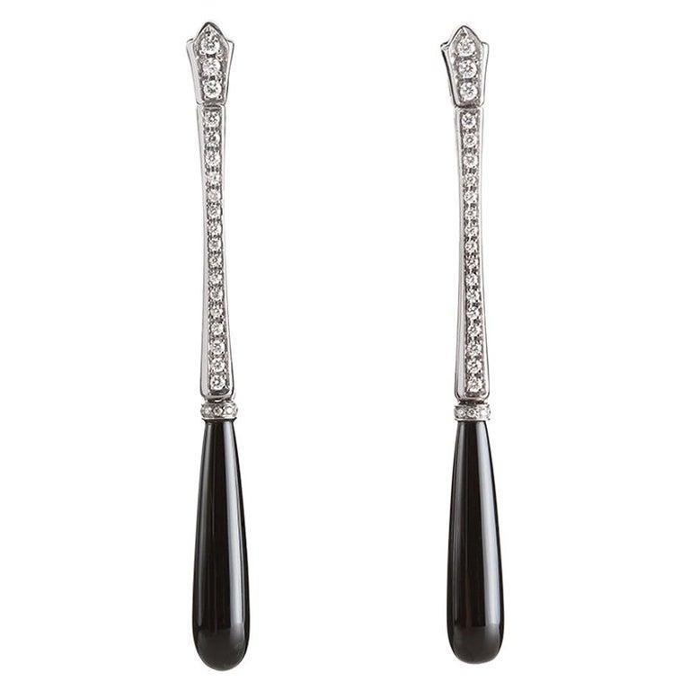 Brilliant Cut 18K White Gold 0.95 Carat White Diamonds Onyx Drops Art Deco Style Earrings For Sale