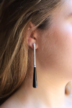 18K White Gold 0.95 Carat White Diamonds Onyx Drops Art Deco Style Earrings
